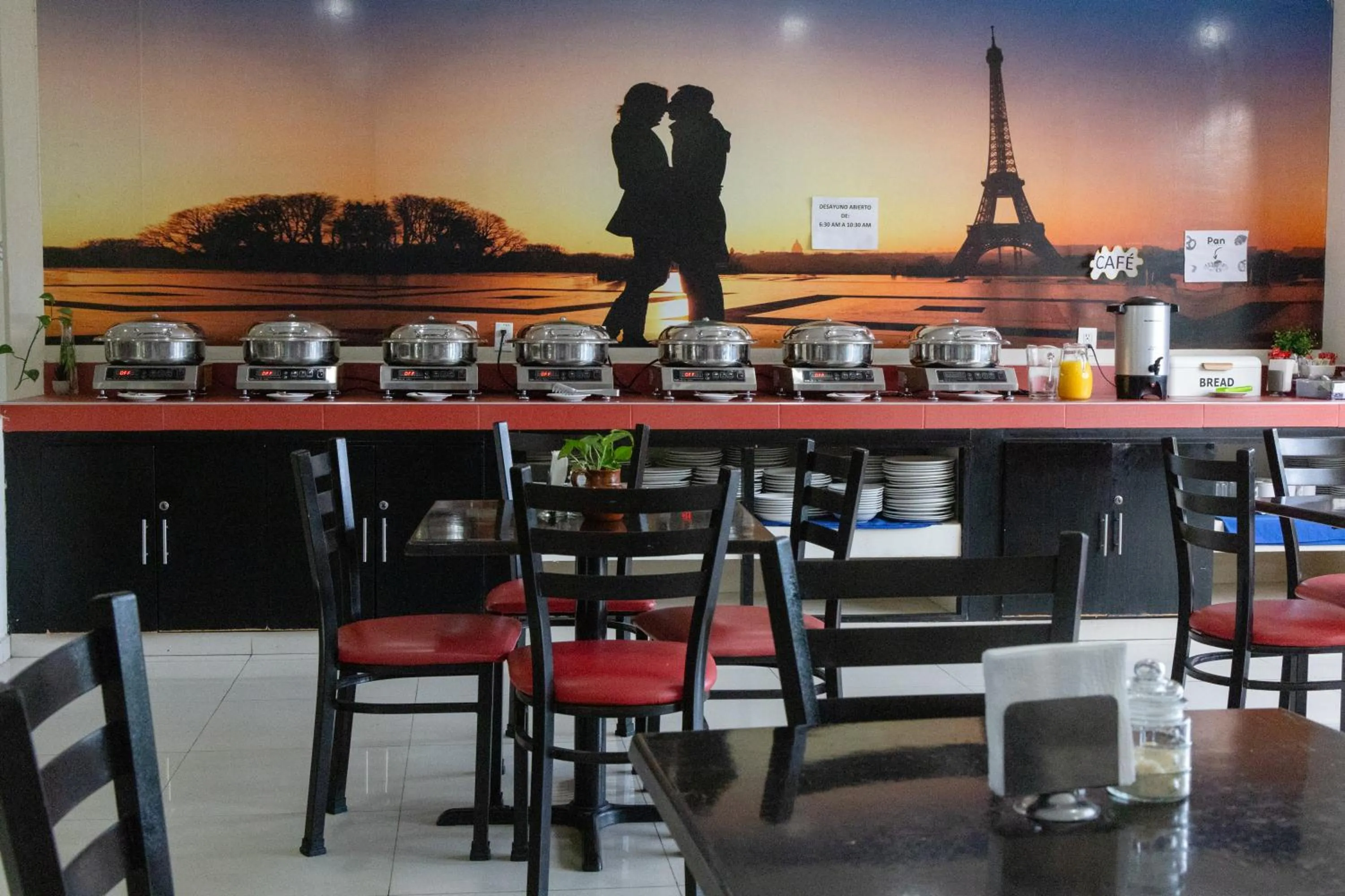 Restaurant/places to eat in Paris FC Express