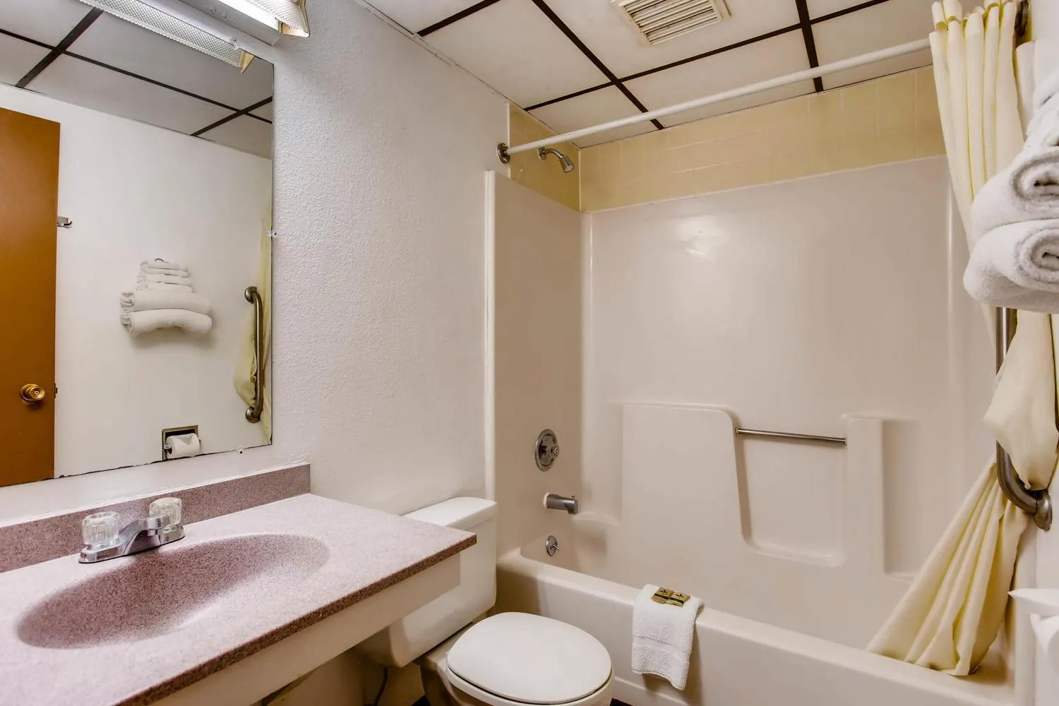 Bathroom in Motel 9