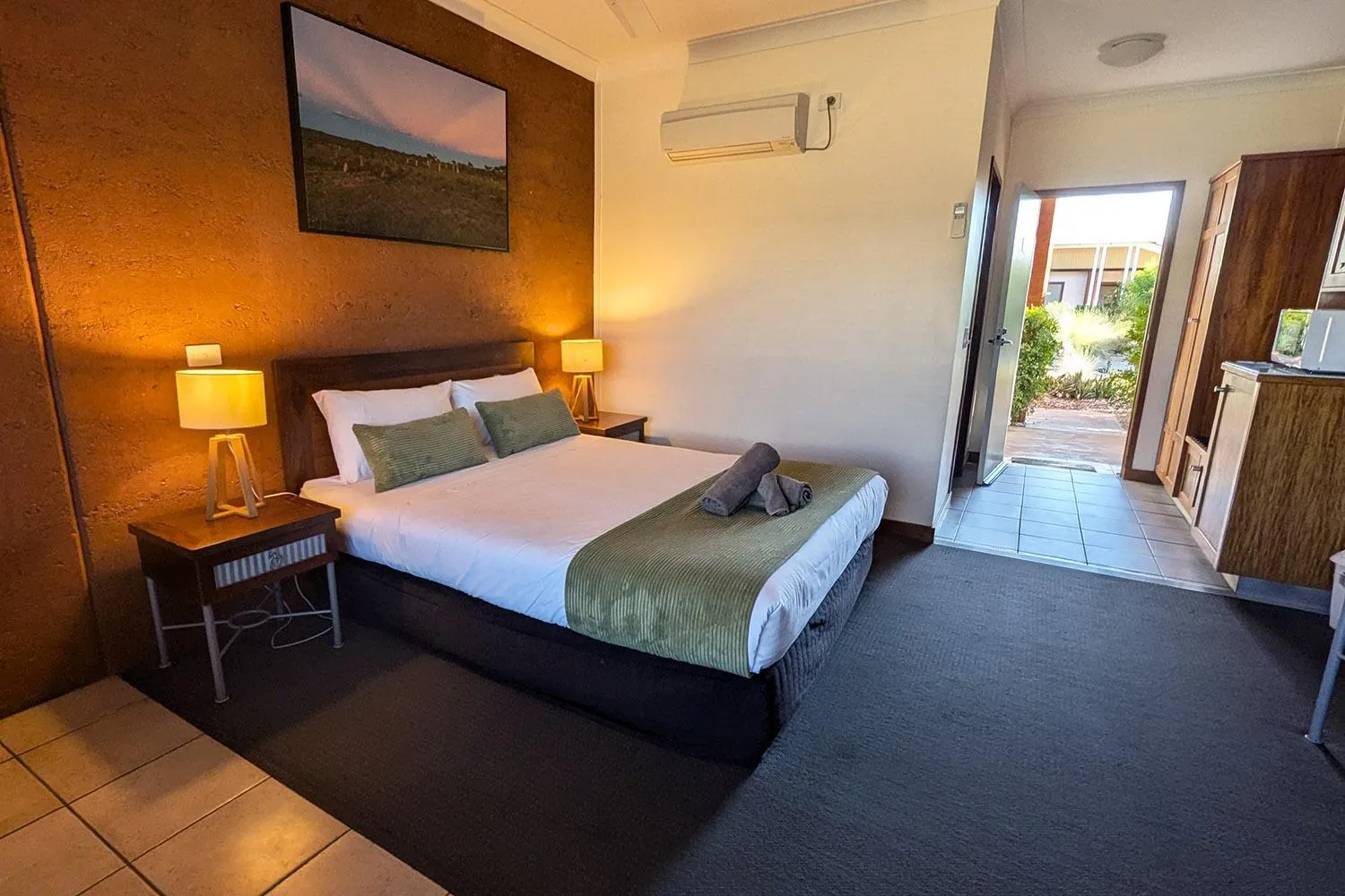 Bedroom, Bed in The Gidgee Inn