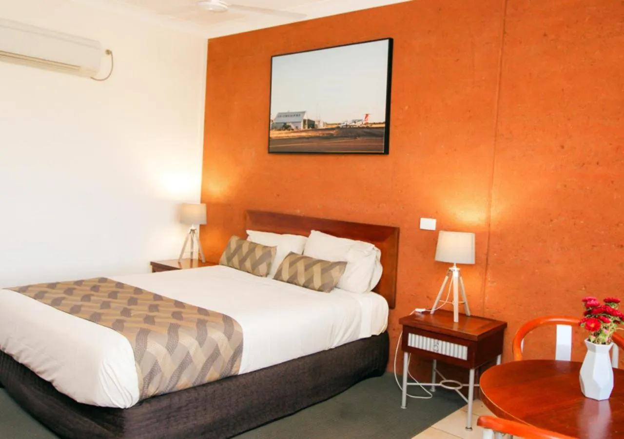 Bedroom, Bed in The Gidgee Inn