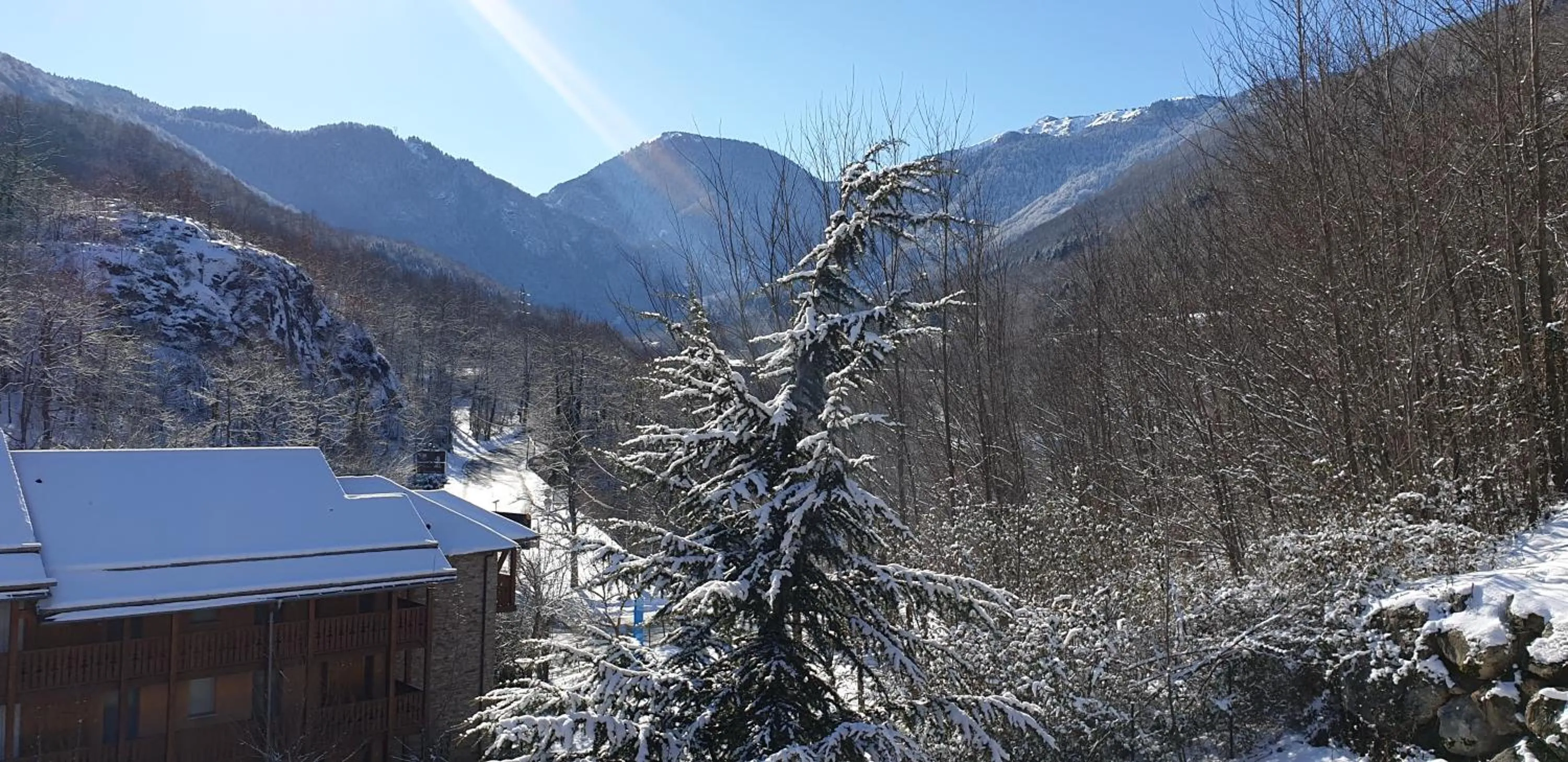 Mountain view in Vacancéole - Le Domaine de la Vallée d'Ax