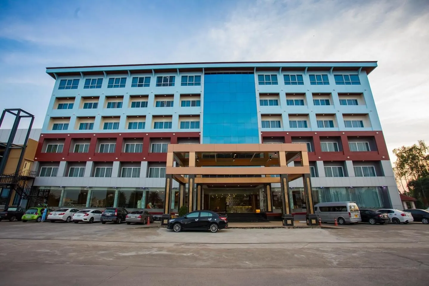 Property building in CBD 2 Hotel