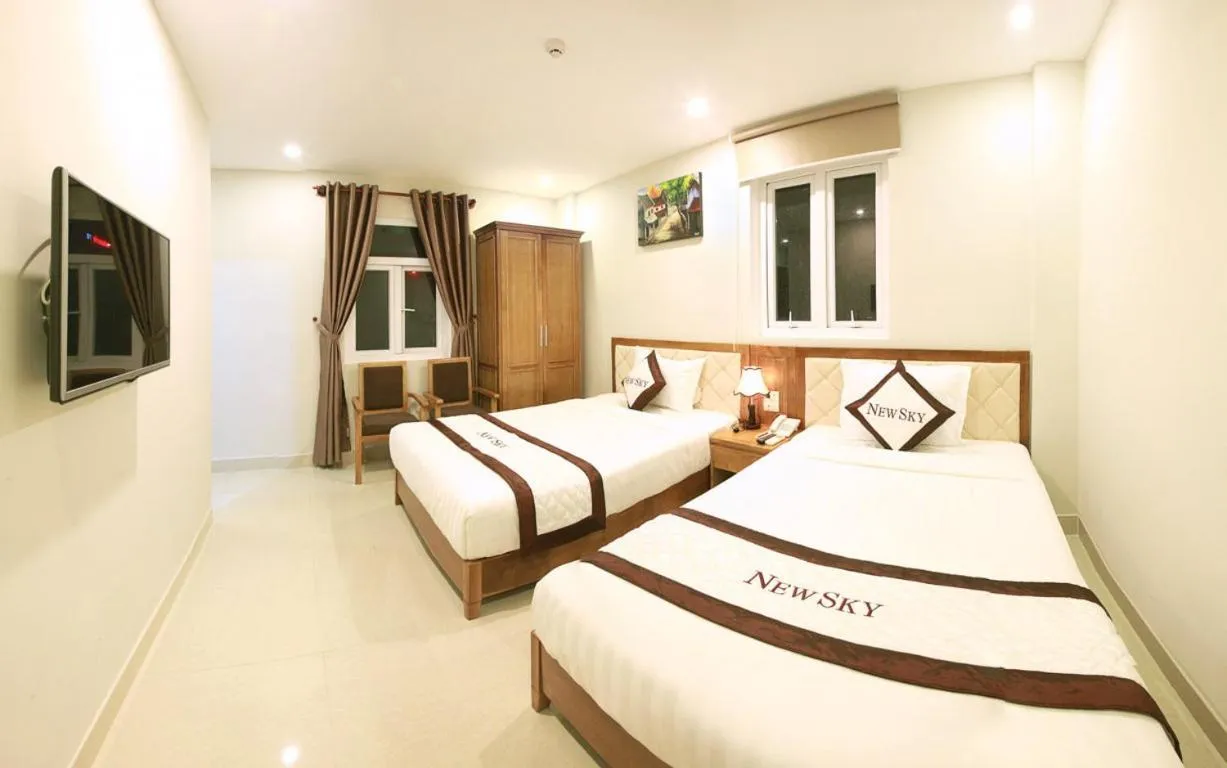 Photo of the whole room, Bed in New Sky Hotel