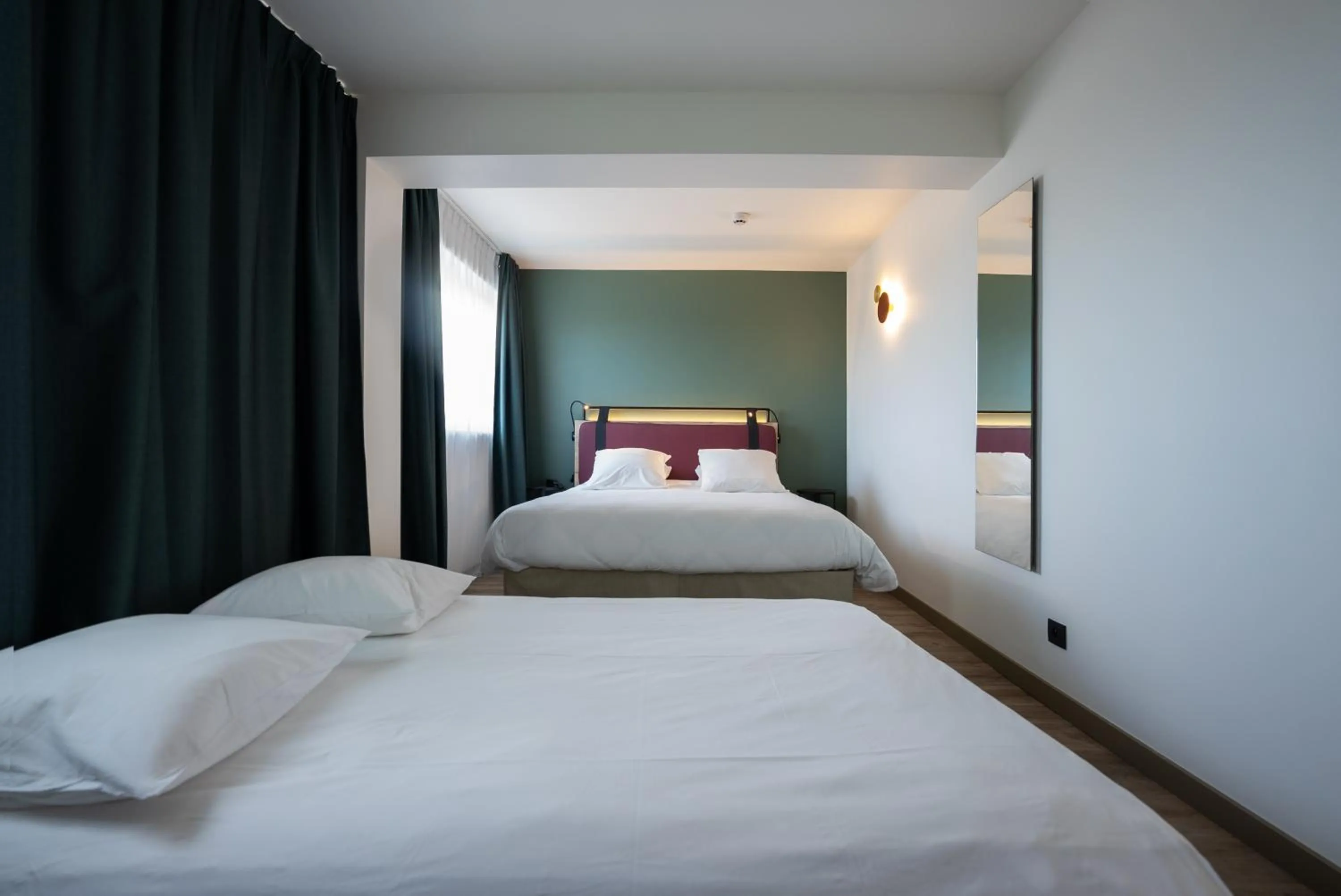 Night, Bed in Campanile Perpignan Nord - Aéroport