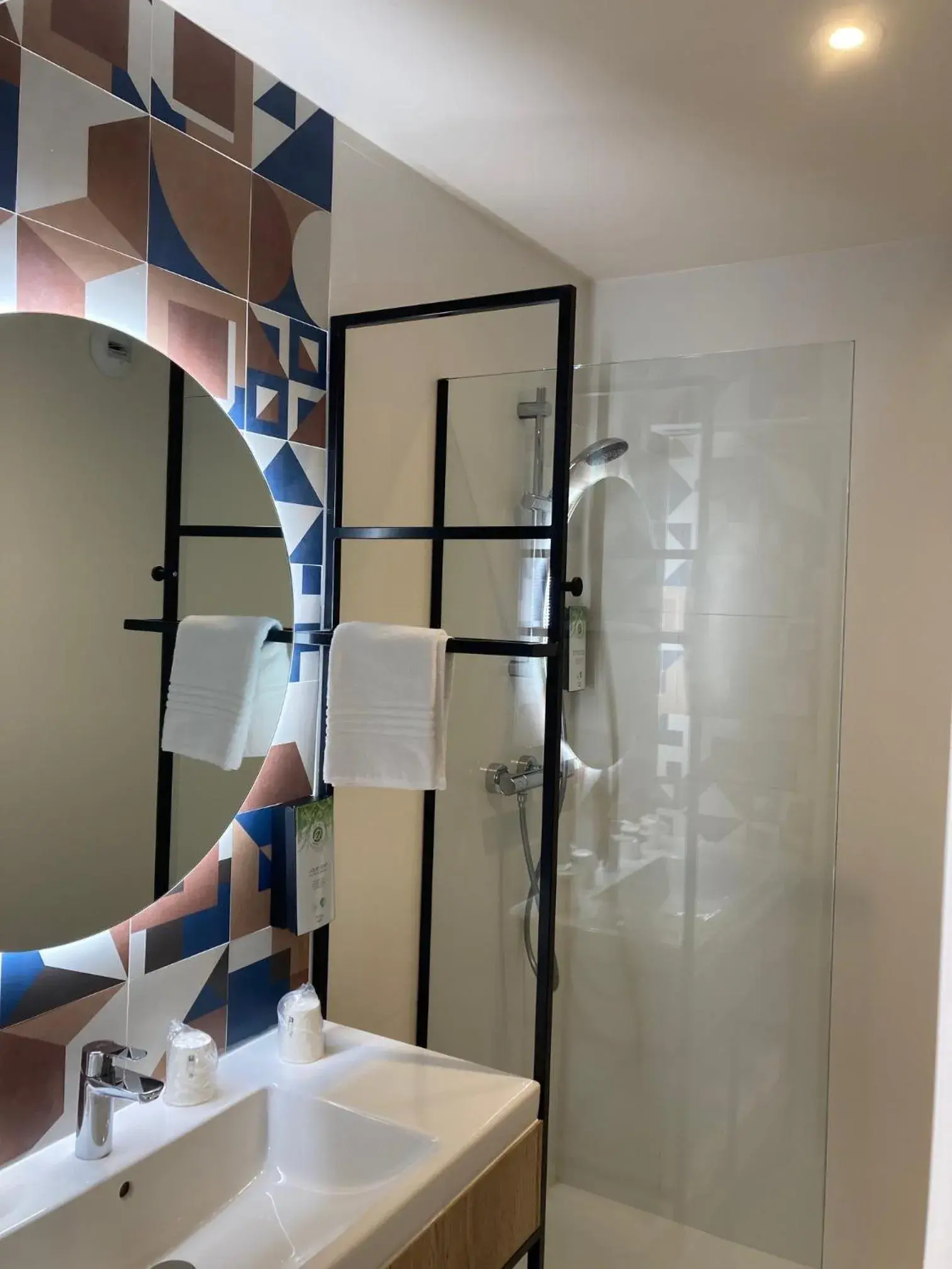 Double Room with 2 Single Beds in Campanile Perpignan Nord - Aéroport Double Room with 2 Single Beds in Campanile Perpignan Nord - Aéroport