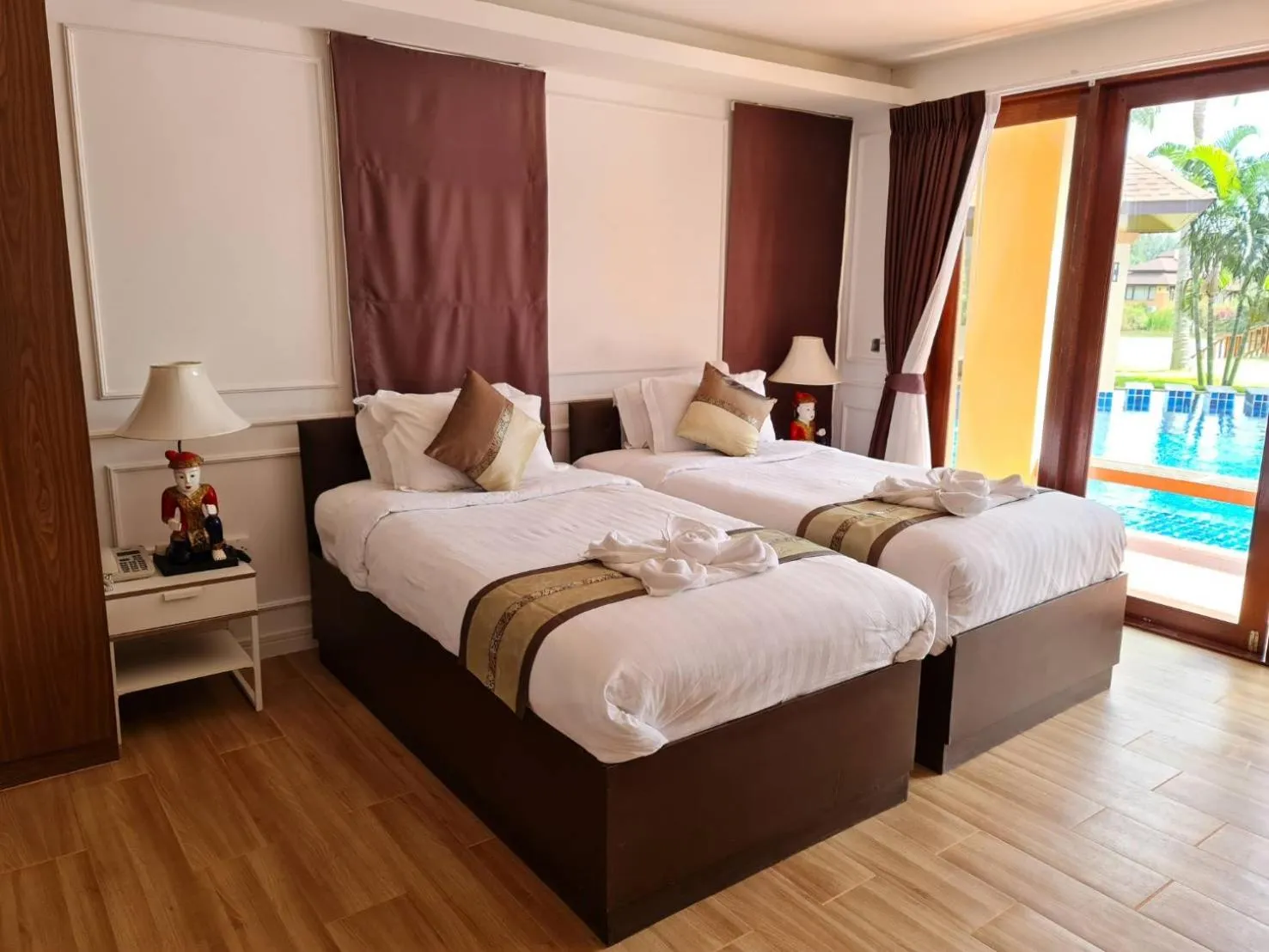 Bed in Elegancy Resort Hua Hin