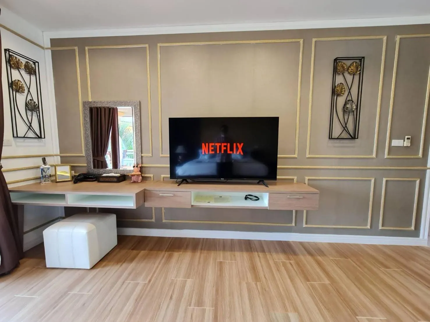 TV and multimedia in Elegancy Resort Hua Hin