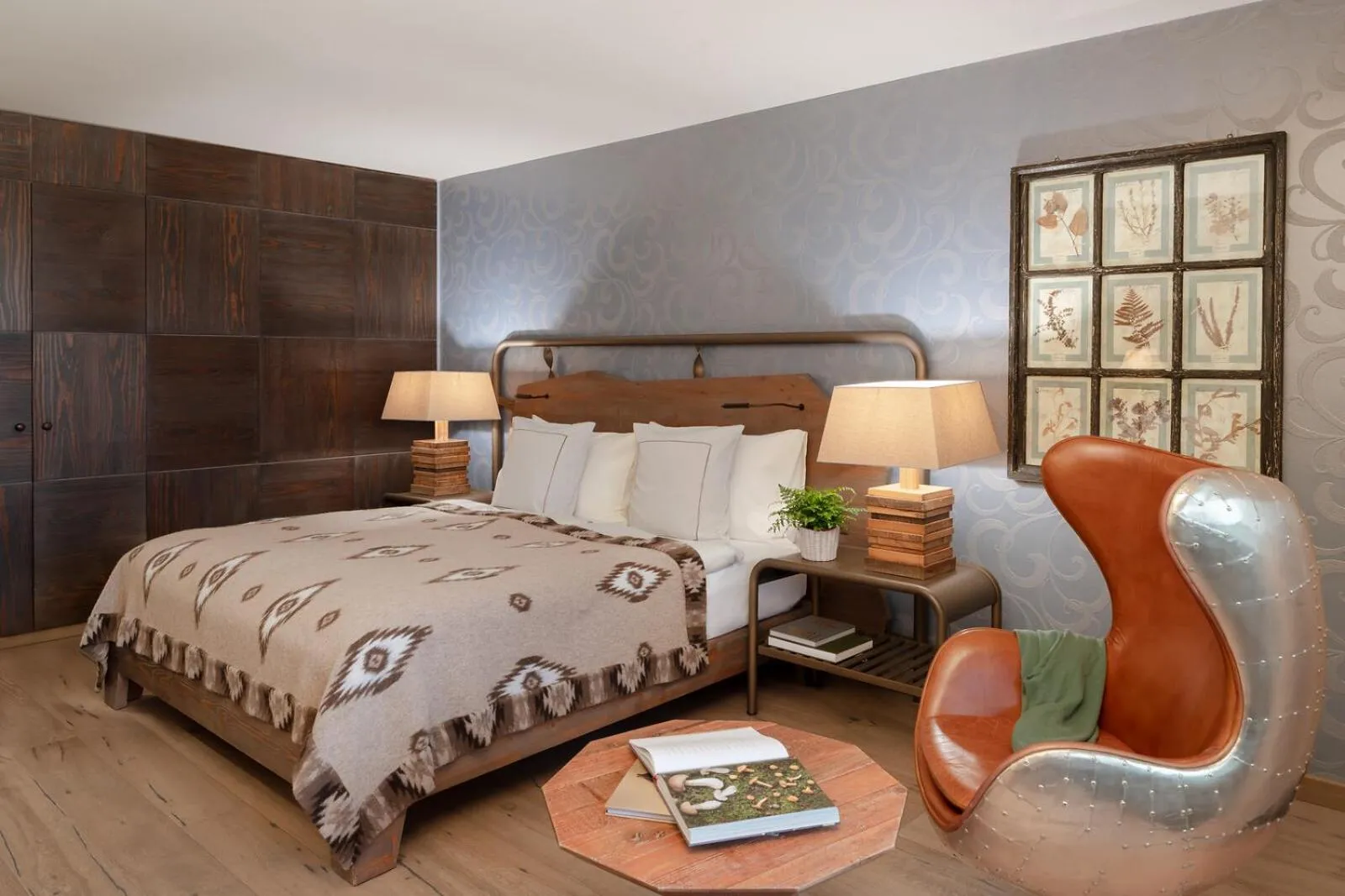 Photo of the whole room, Bed in Valsana Hotel Arosa - Small Luxury Hotel