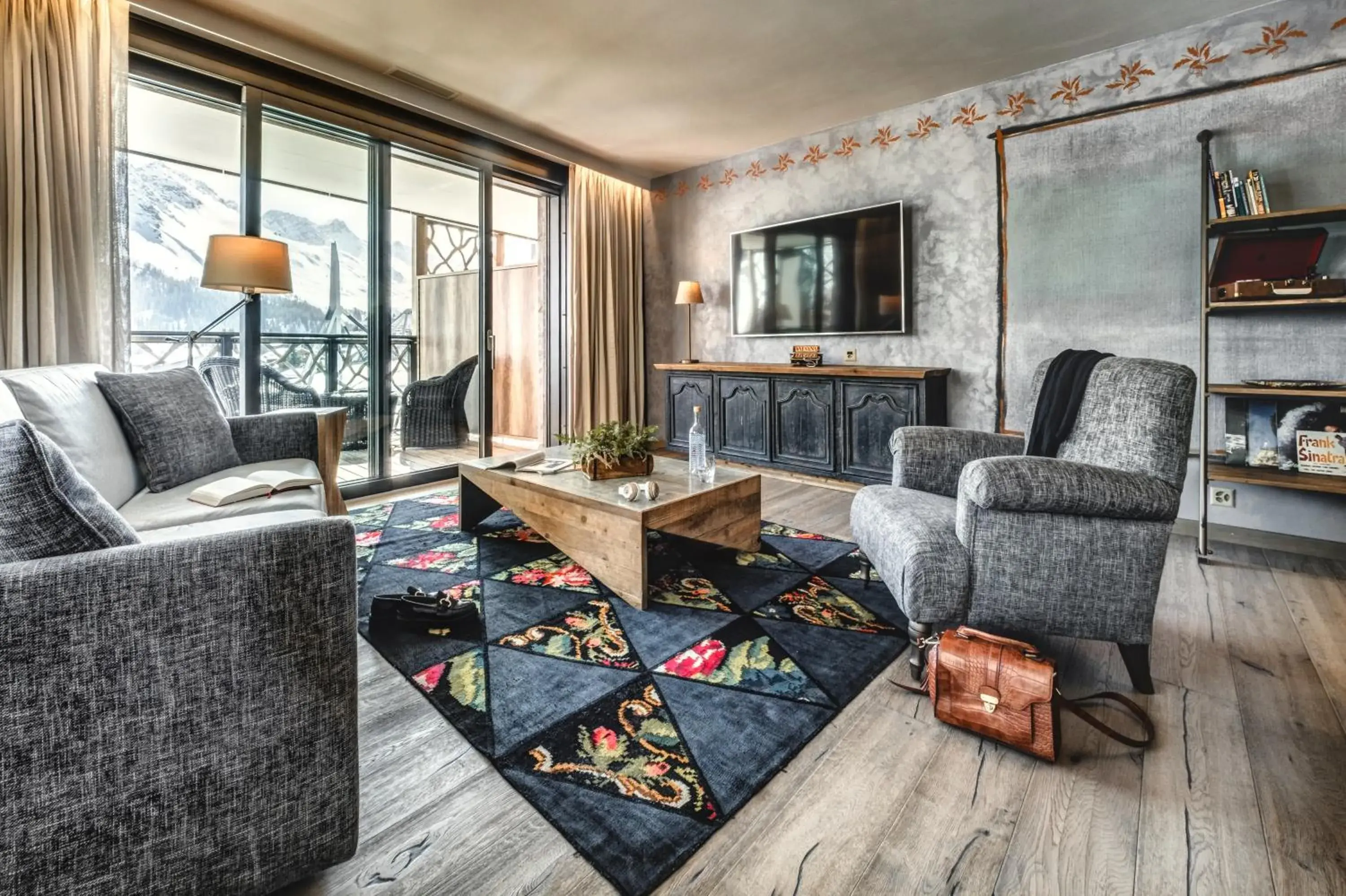 Two-Bedroom Suite in Valsana Hotel Arosa Two-Bedroom Suite in Valsana Hotel Arosa