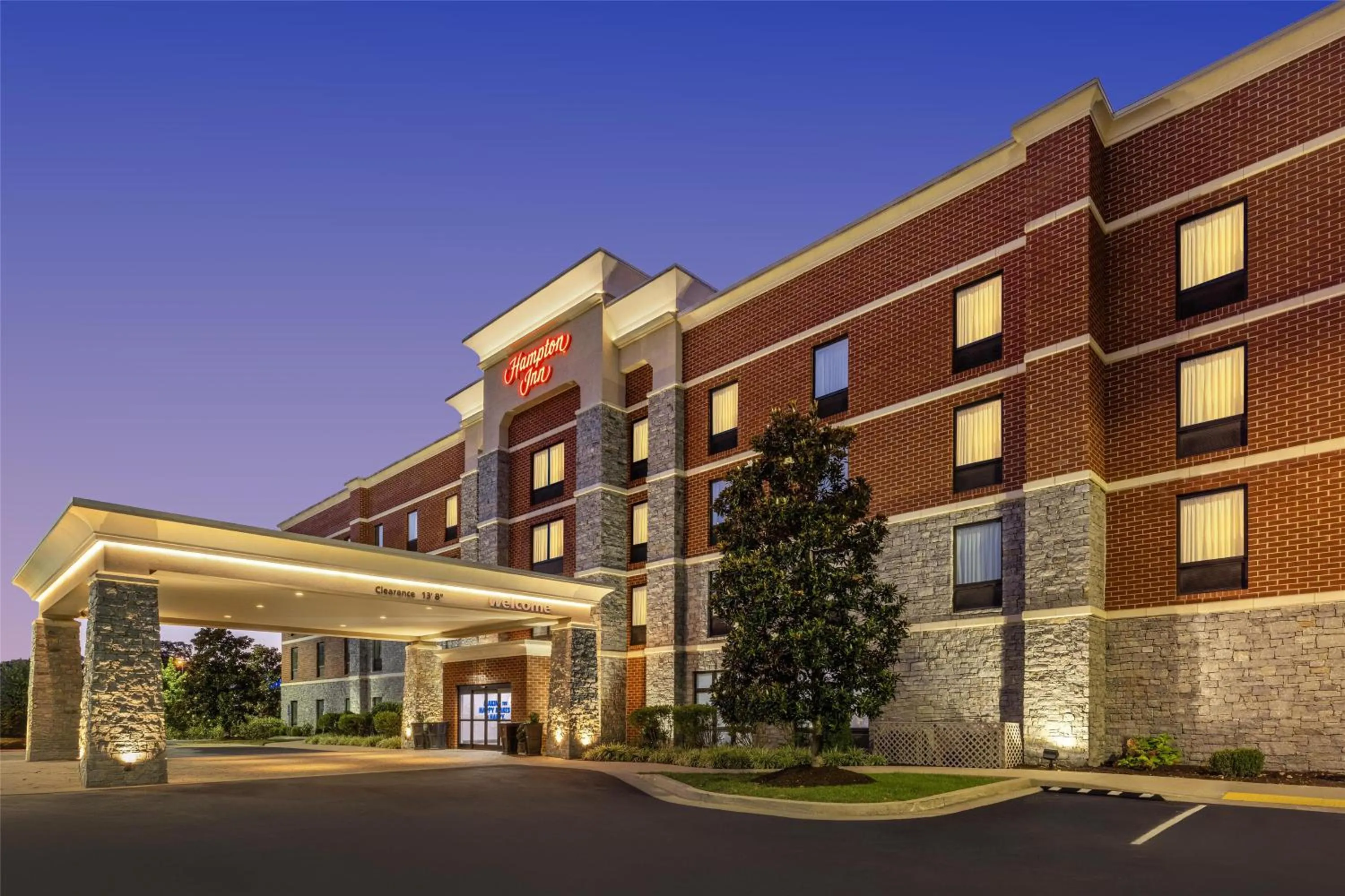 Property building in Hampton Inn Lexington Medical Center, KY