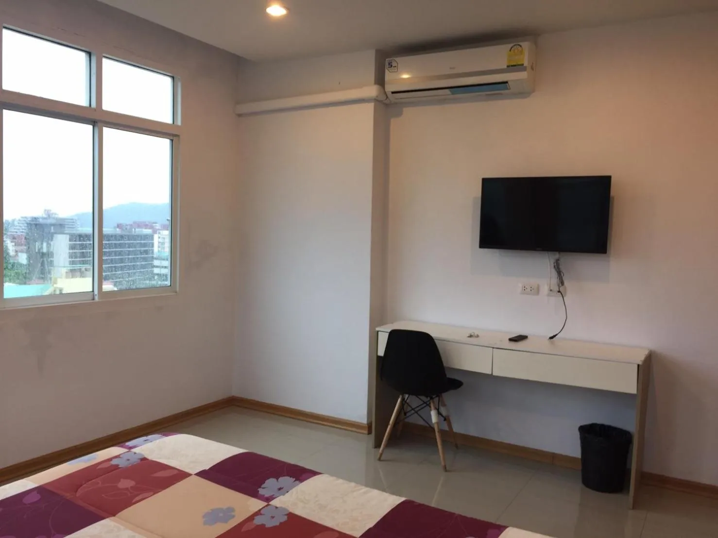 TV and multimedia, Bed in The C Park