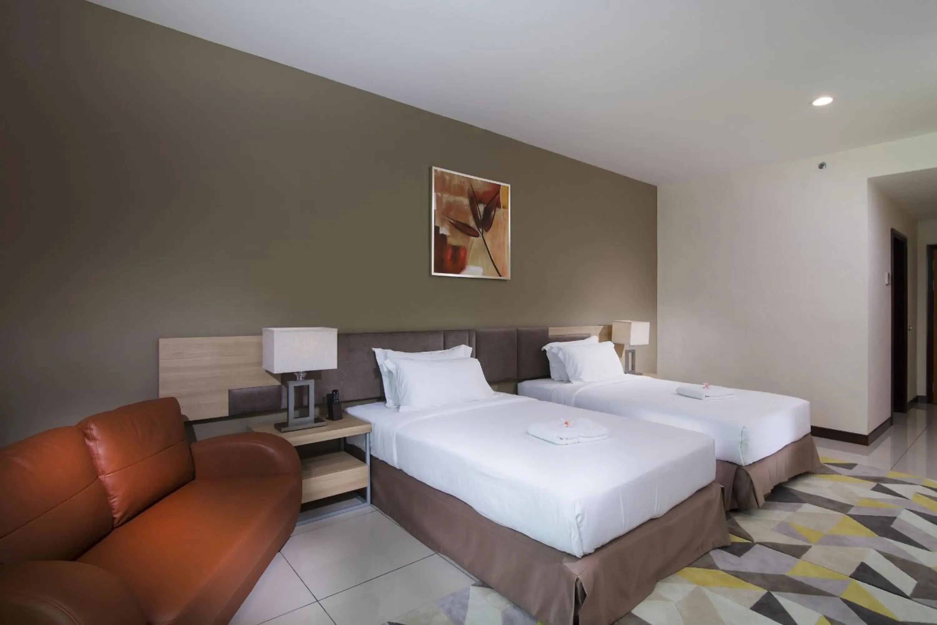 Deluxe Twin Room in One Pacific Hotel and Serviced Apartments Deluxe Twin Room in One Pacific Hotel and Serviced Apartments