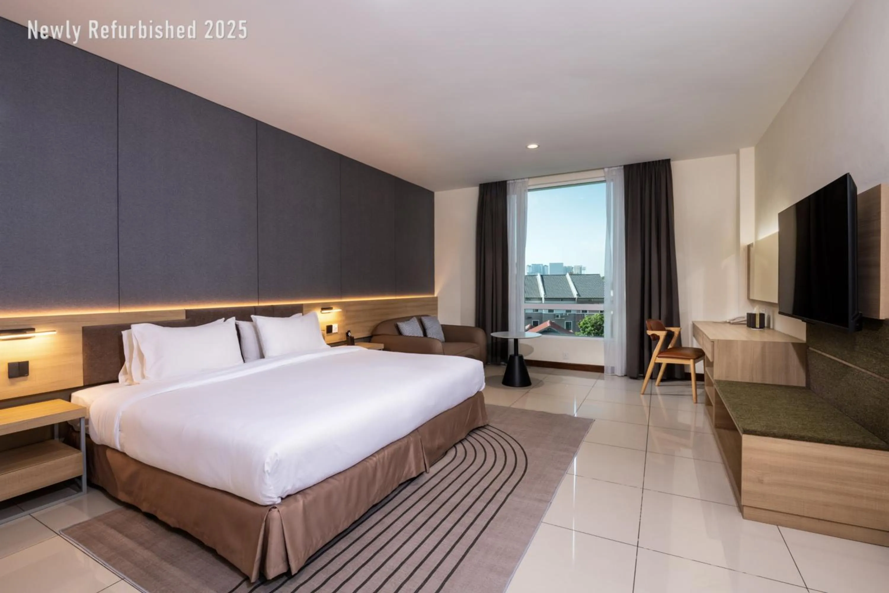 Bed in One Pacific Hotel and Serviced Apartments