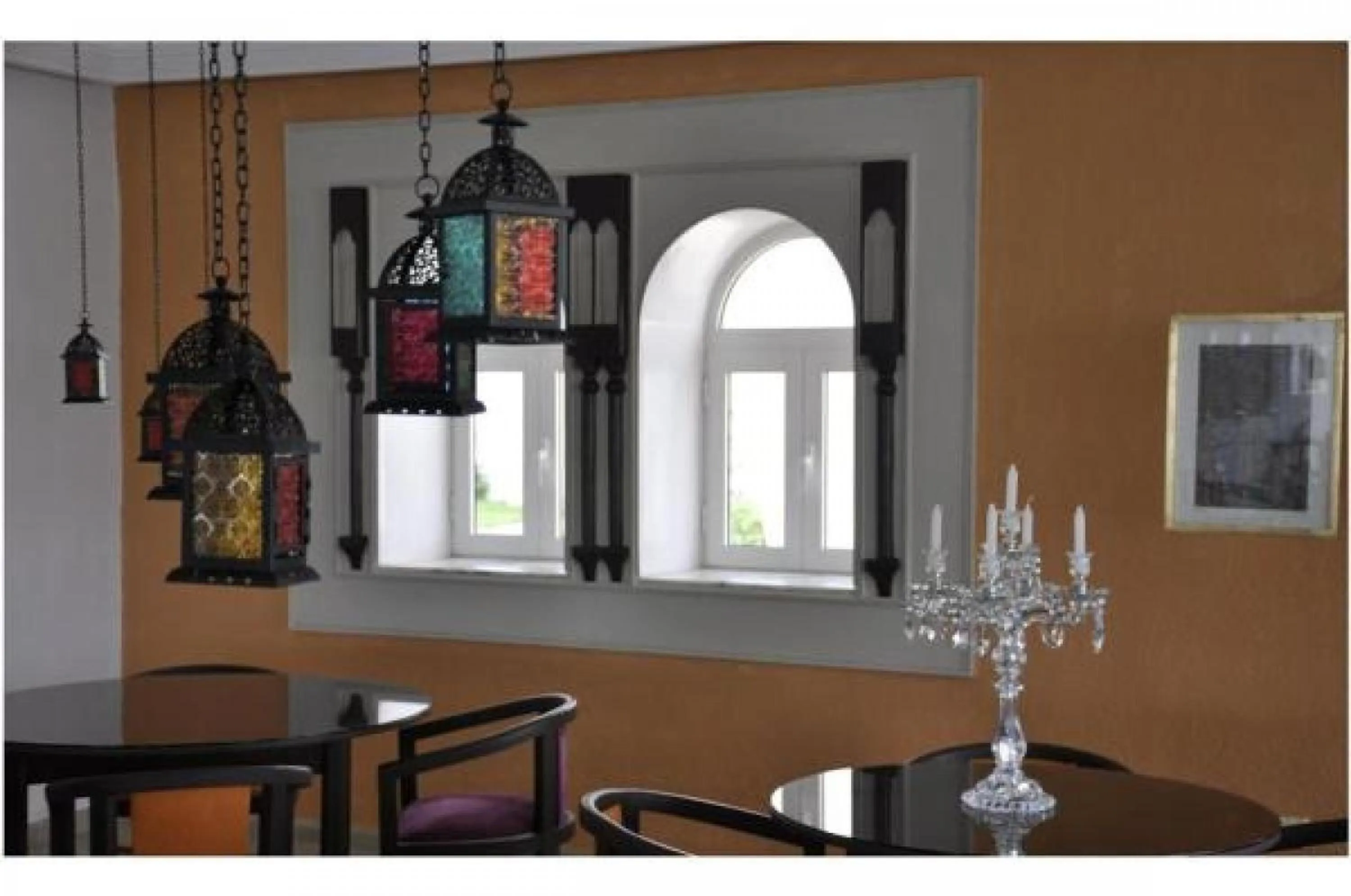 Restaurant/places to eat in Residence Ain Meriem