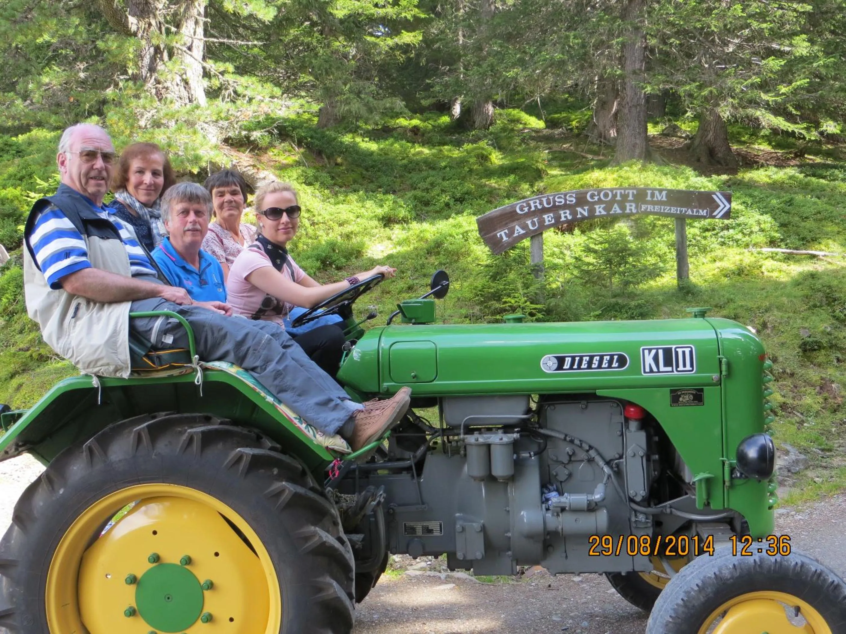 group of guests in Hotel Hammerwirt - Forellenhof