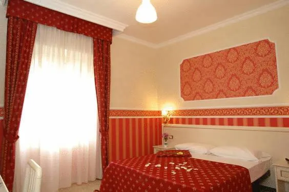 Photo of the whole room, Bed in Cesar Palace Guesthouse