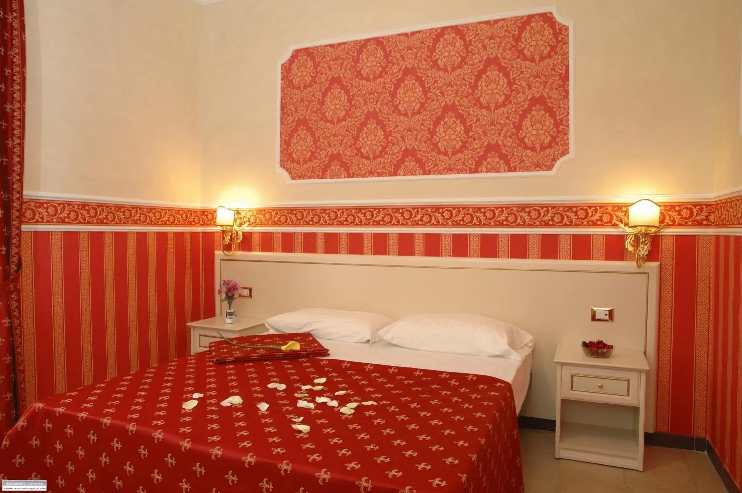 Photo of the whole room, Bed in Cesar Palace Guesthouse