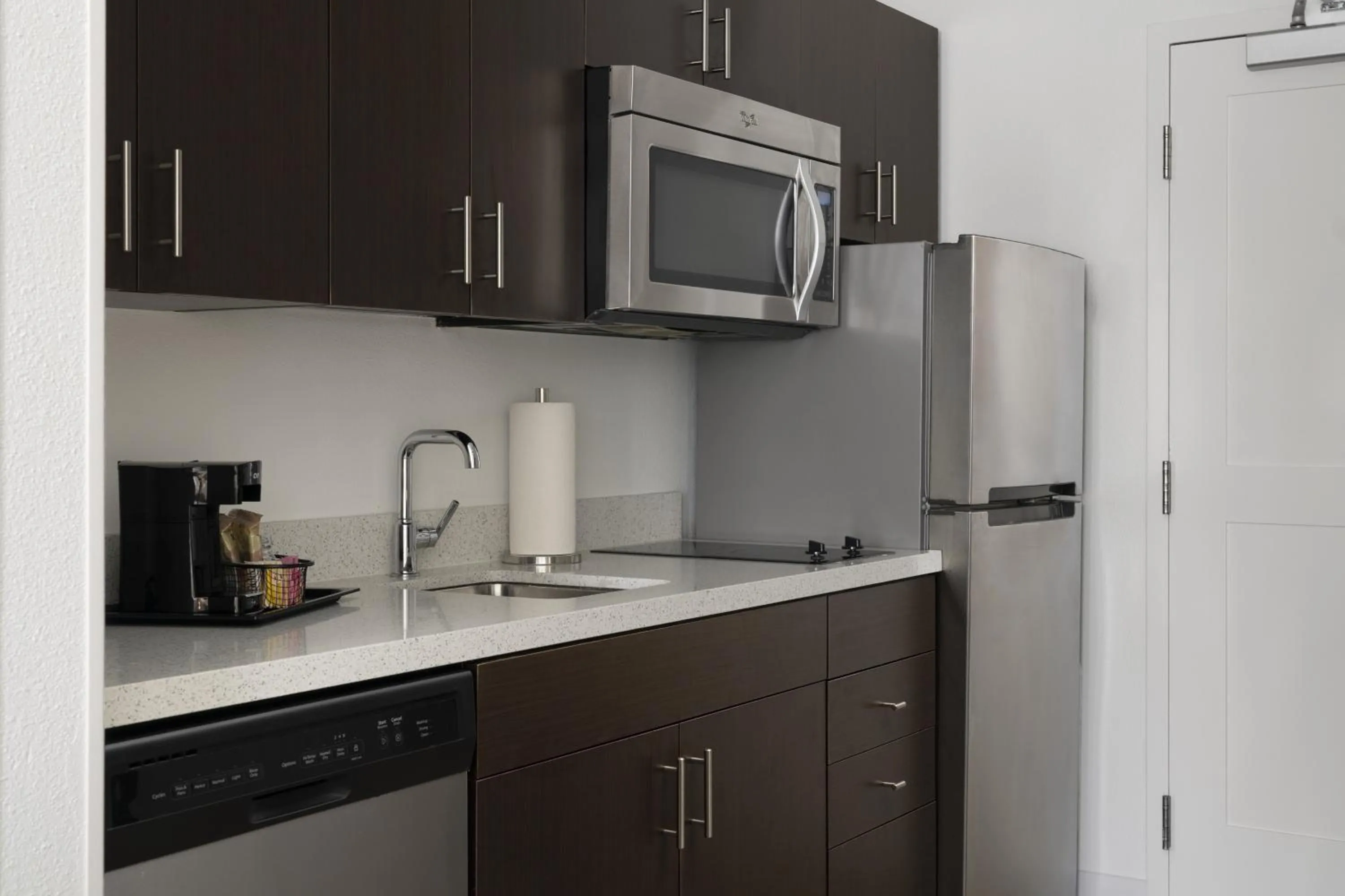 Kitchen or kitchenette in TownePlace Suites by Marriott Swedesboro Logan Township