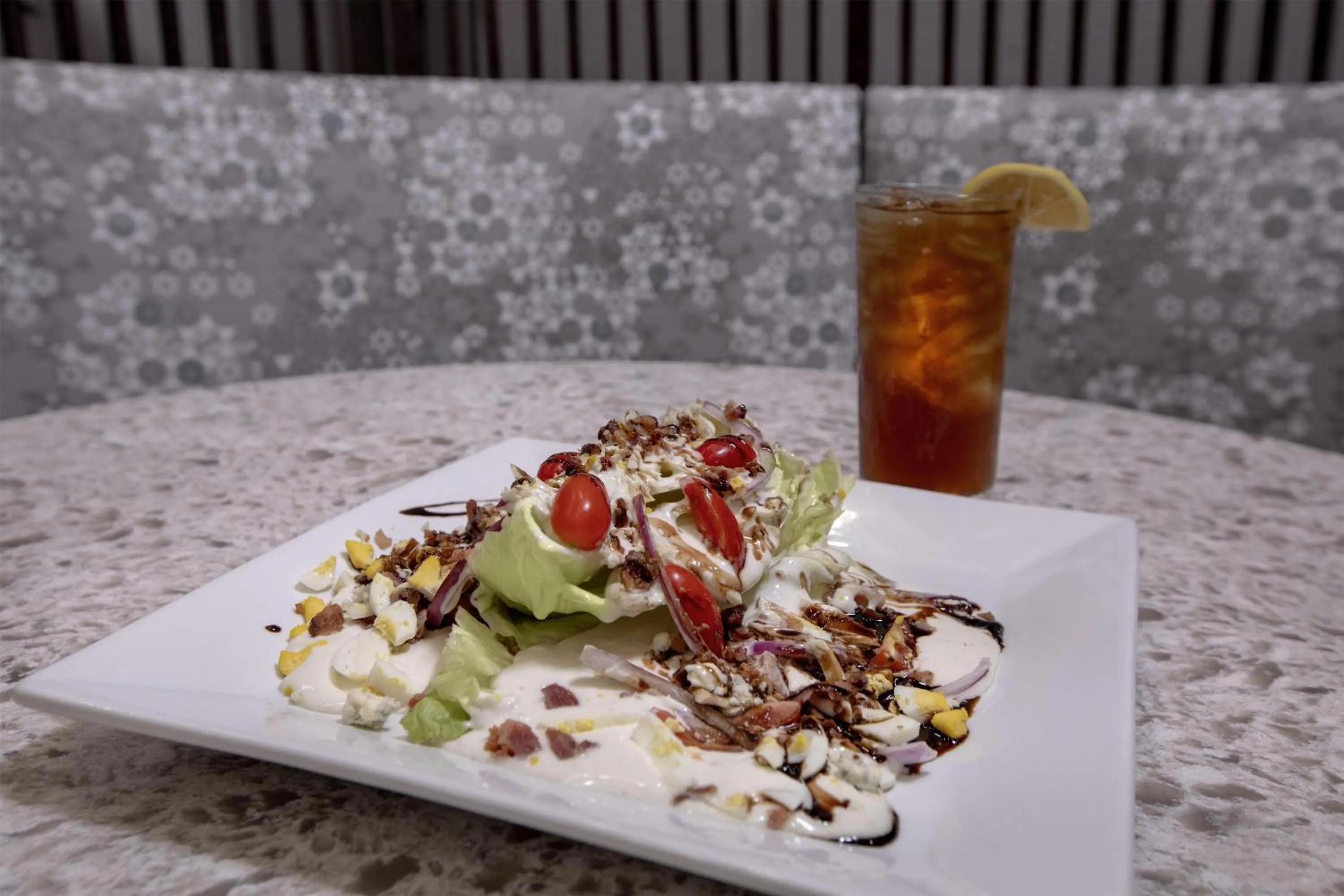 Restaurant/places to eat in Embassy Suites by Hilton Jackson North Ridgeland