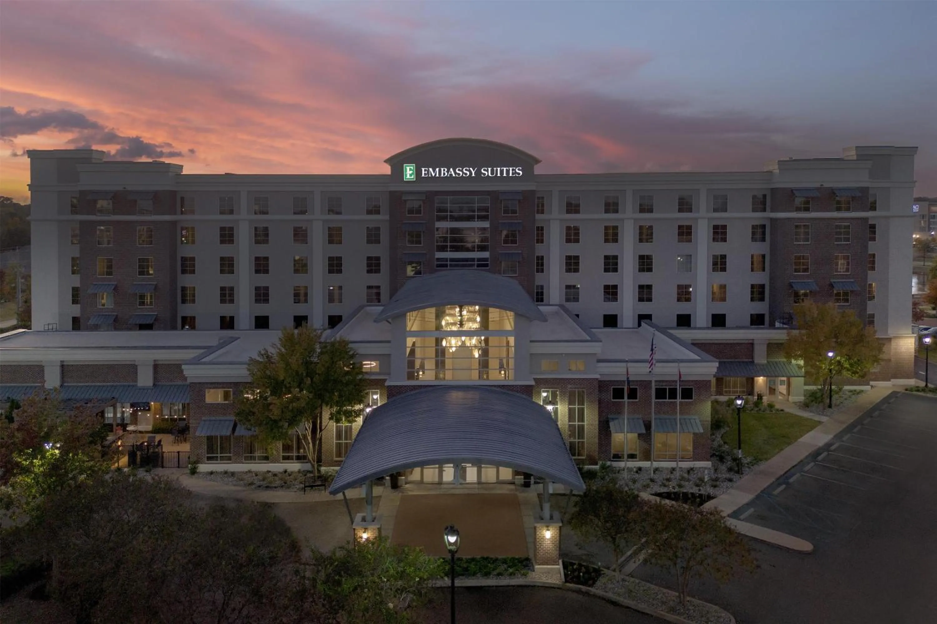 Property building in Embassy Suites by Hilton Jackson North Ridgeland