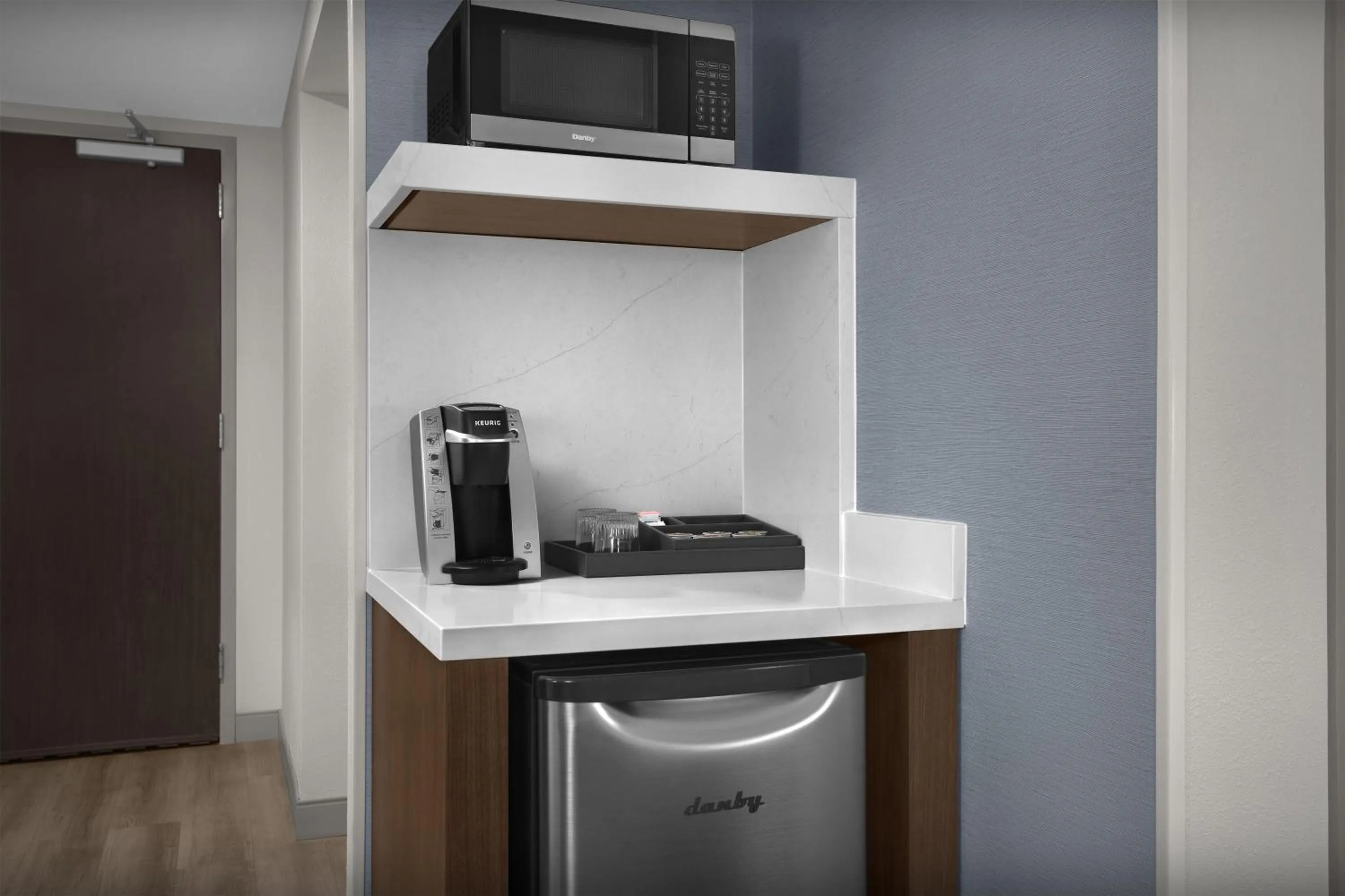 Photo of the whole room in Embassy Suites by Hilton Jackson North Ridgeland