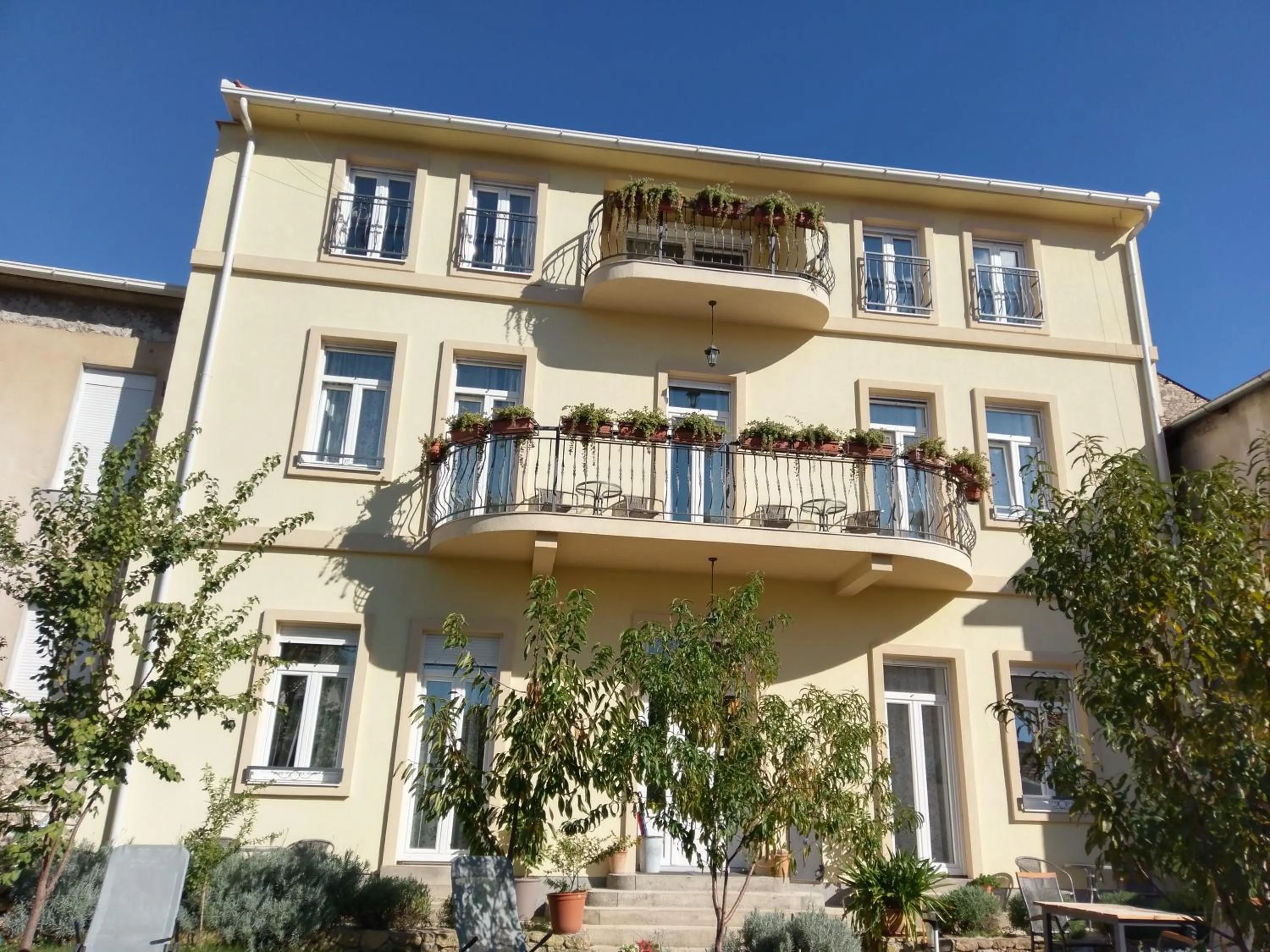 Aurelia Rooms