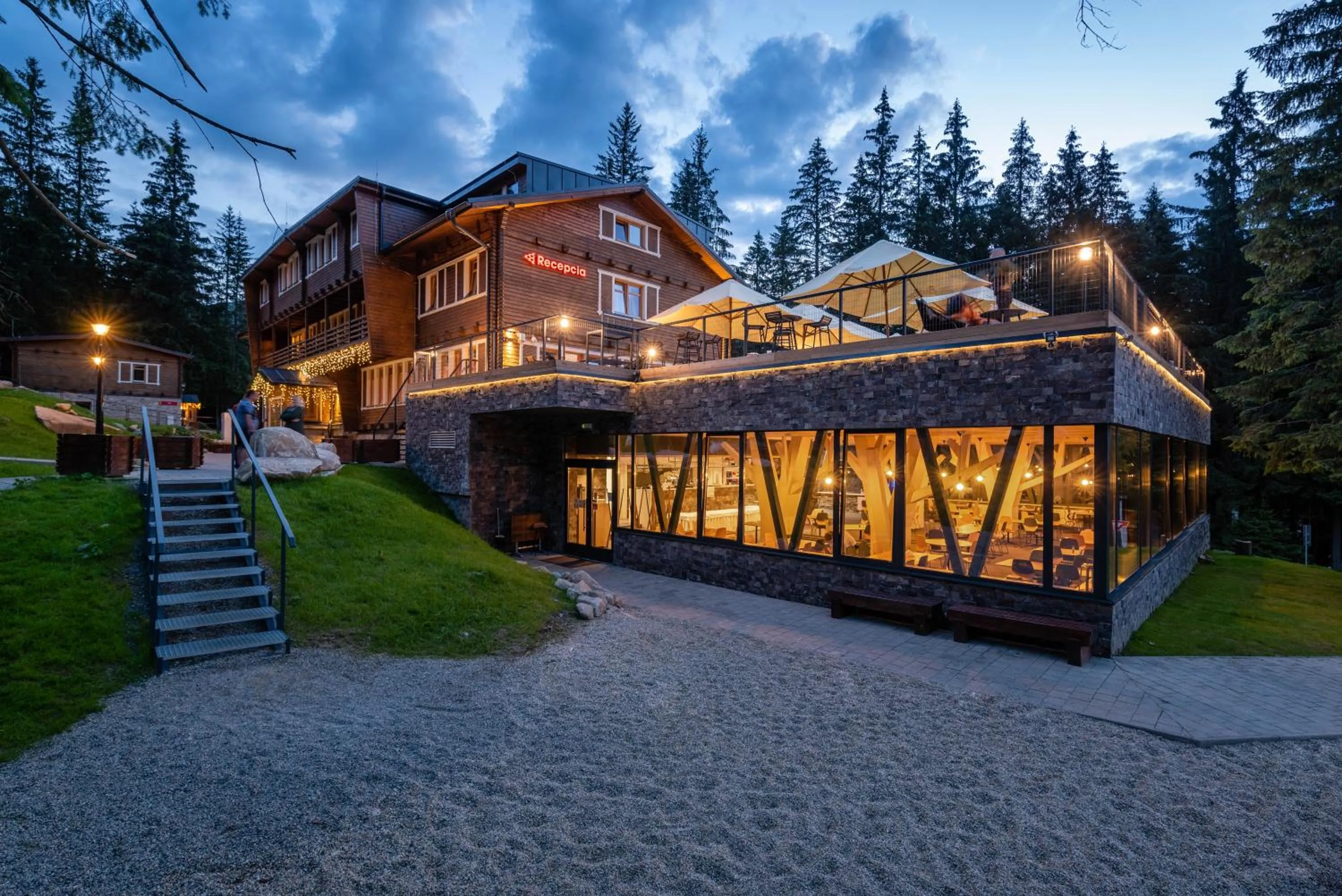 Restaurant/places to eat in Hotel Björnson & Björnson TREE HOUSES Jasná