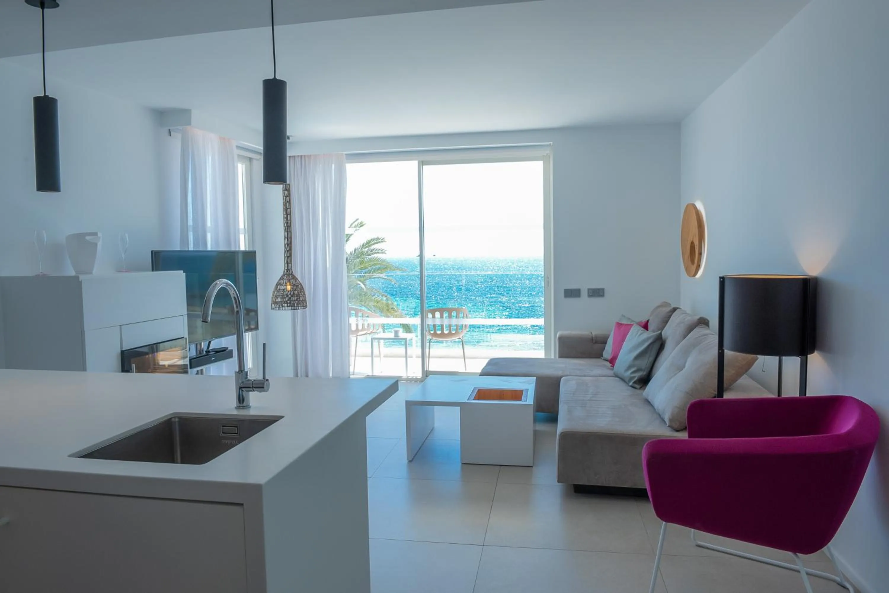 One Ibiza Suites