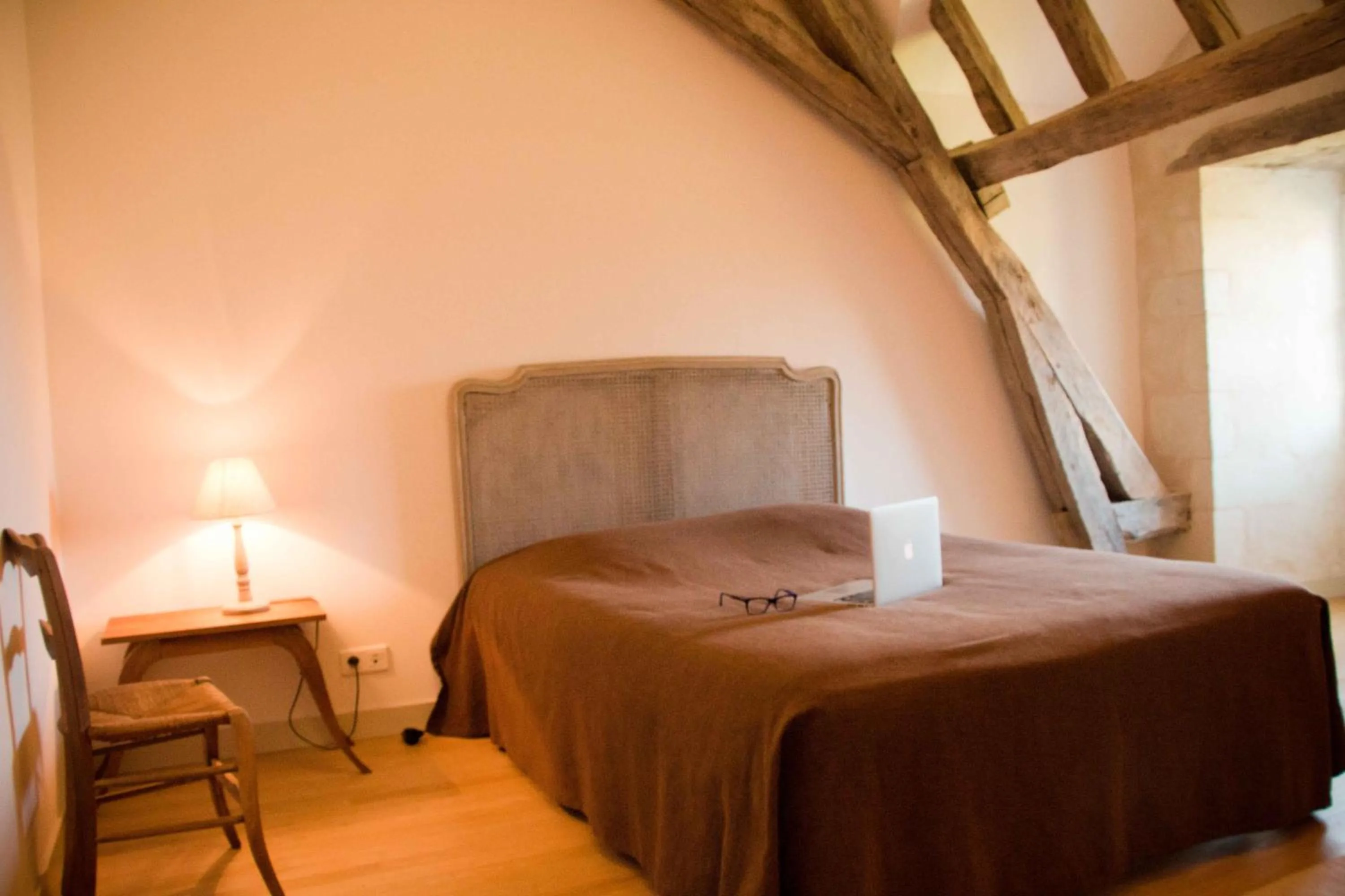 Photo of the whole room, Bed in Surprenantes - Château du Pé