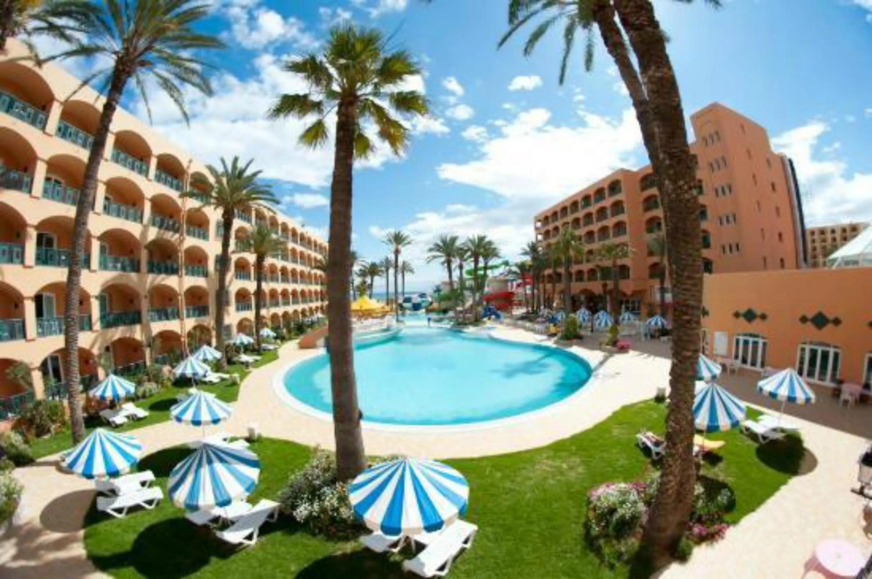 Property building in Hotel Marabout - Families and Couples Only