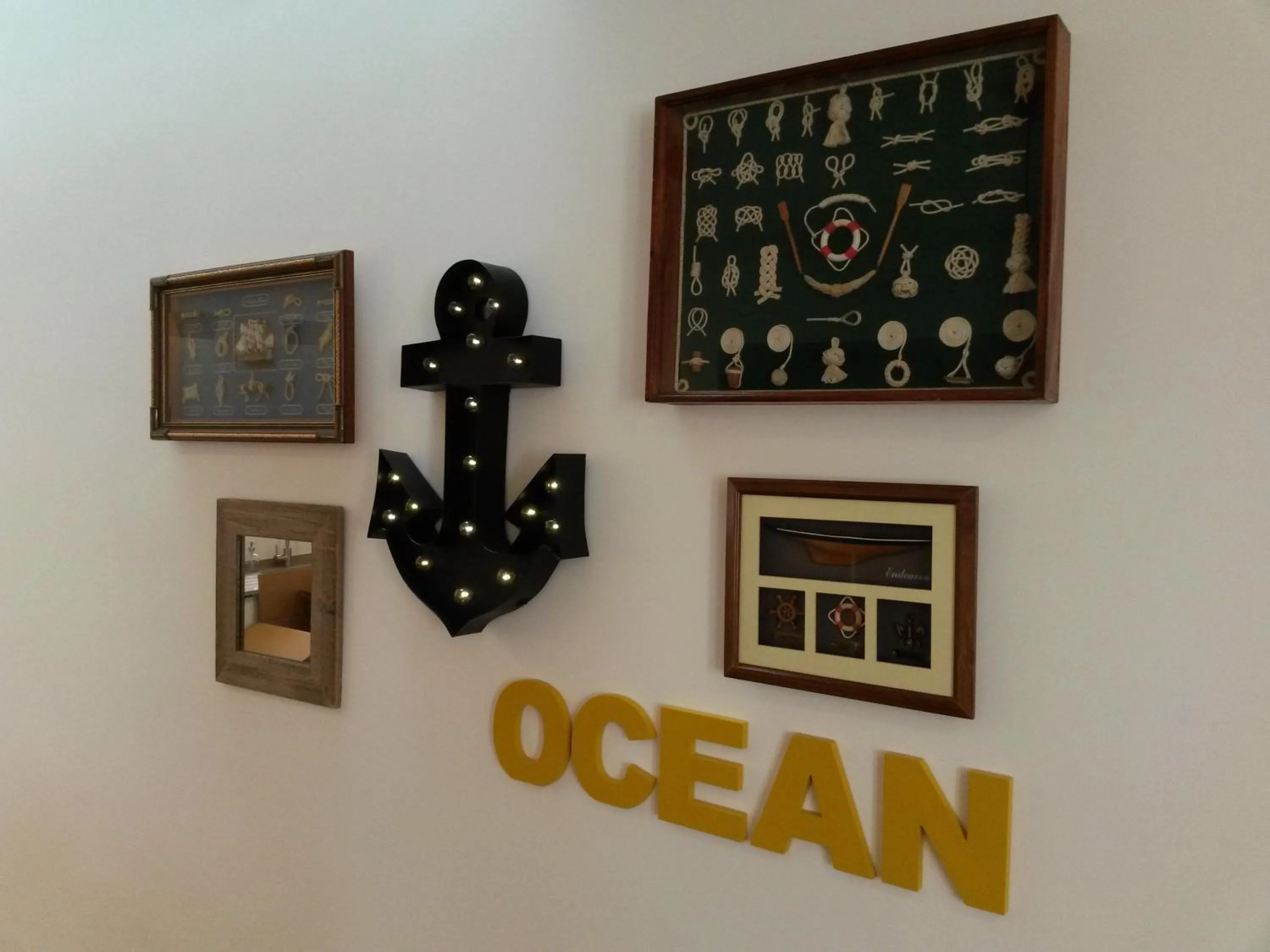 Decorative detail in Aveiro Rossio Bed & Breakfast