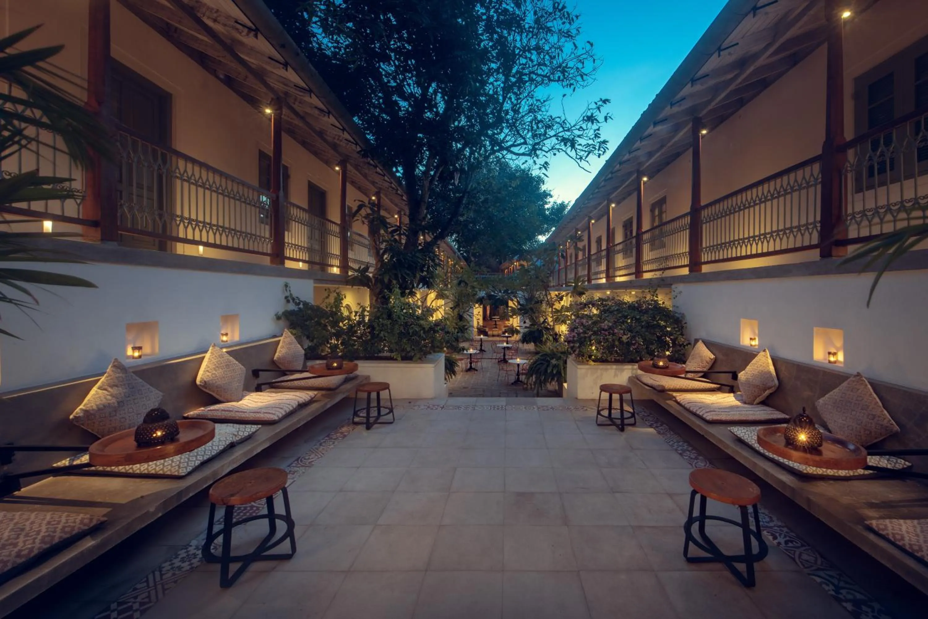 Patio in Fort Bazaar