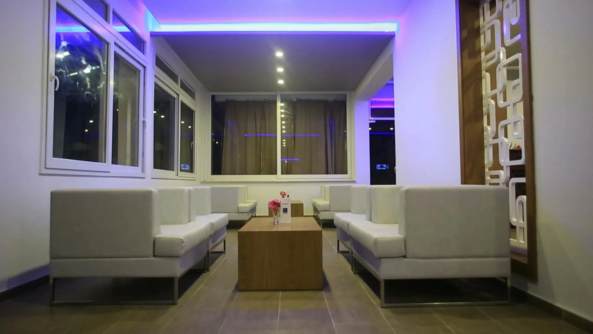 Breakfast in Hotel Les Palmiers