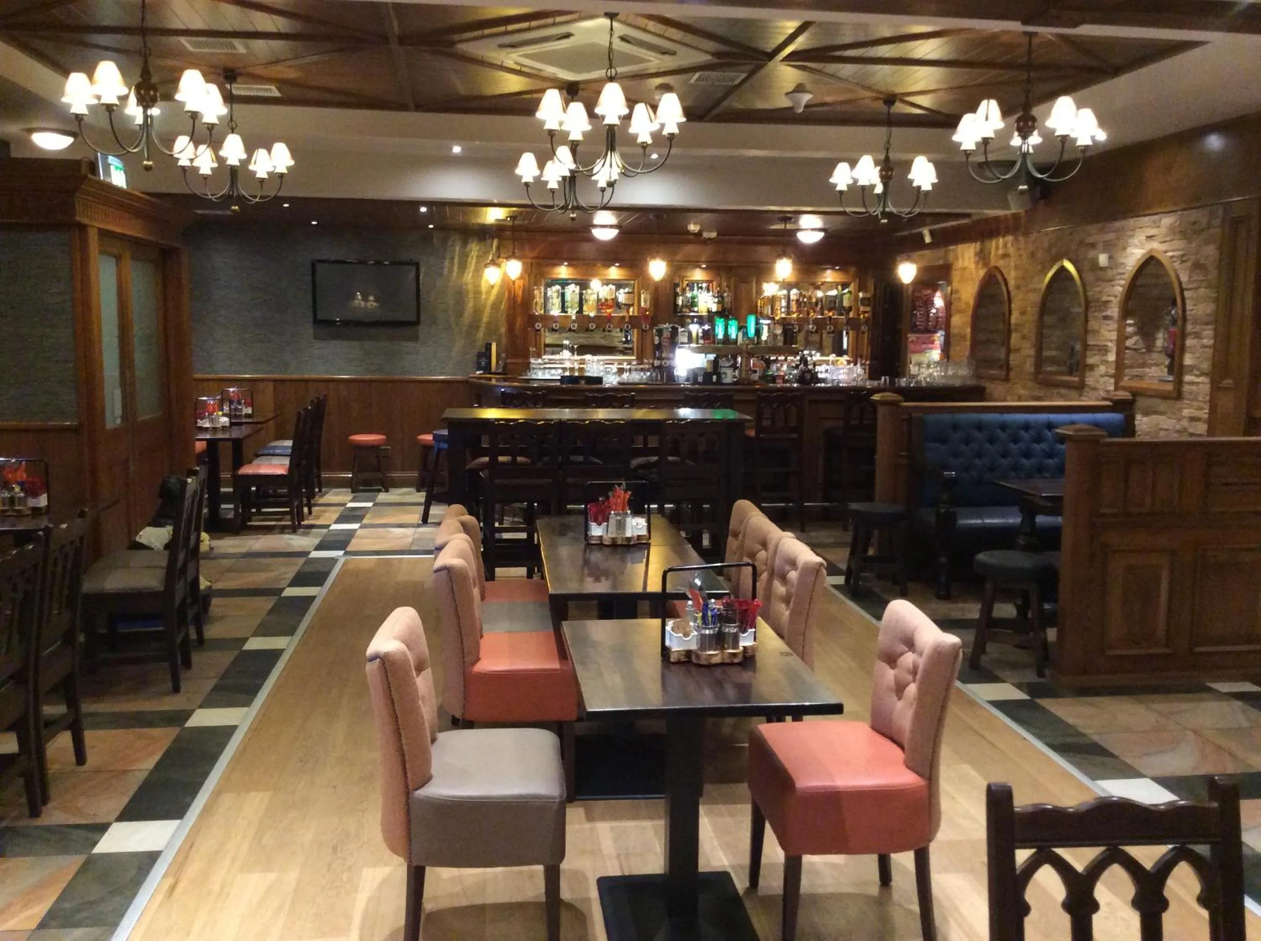 Lounge or bar in An Grianan Hotel