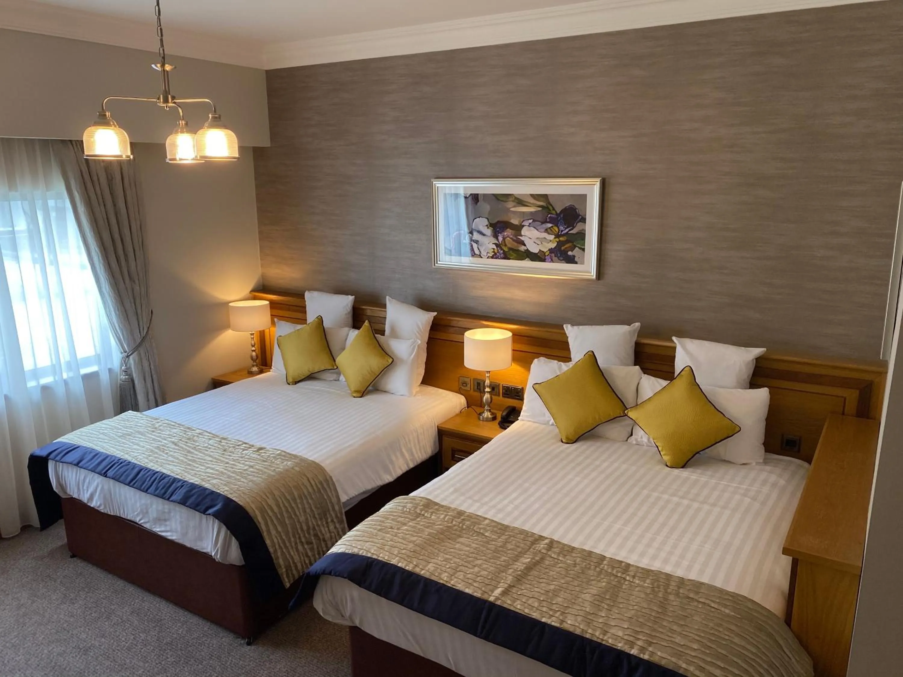 Bed in An Grianan Hotel