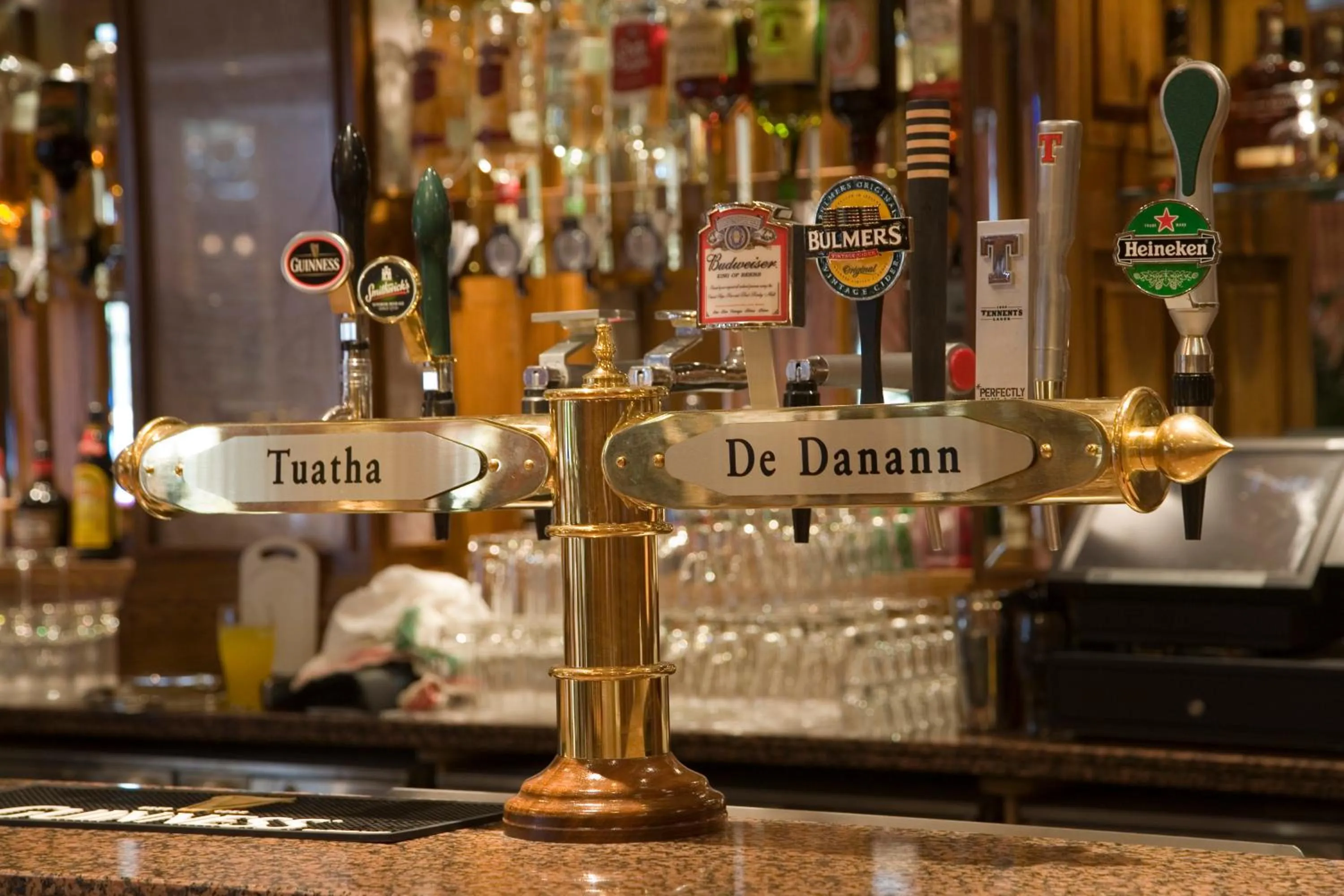 Lounge or bar in An Grianan Hotel
