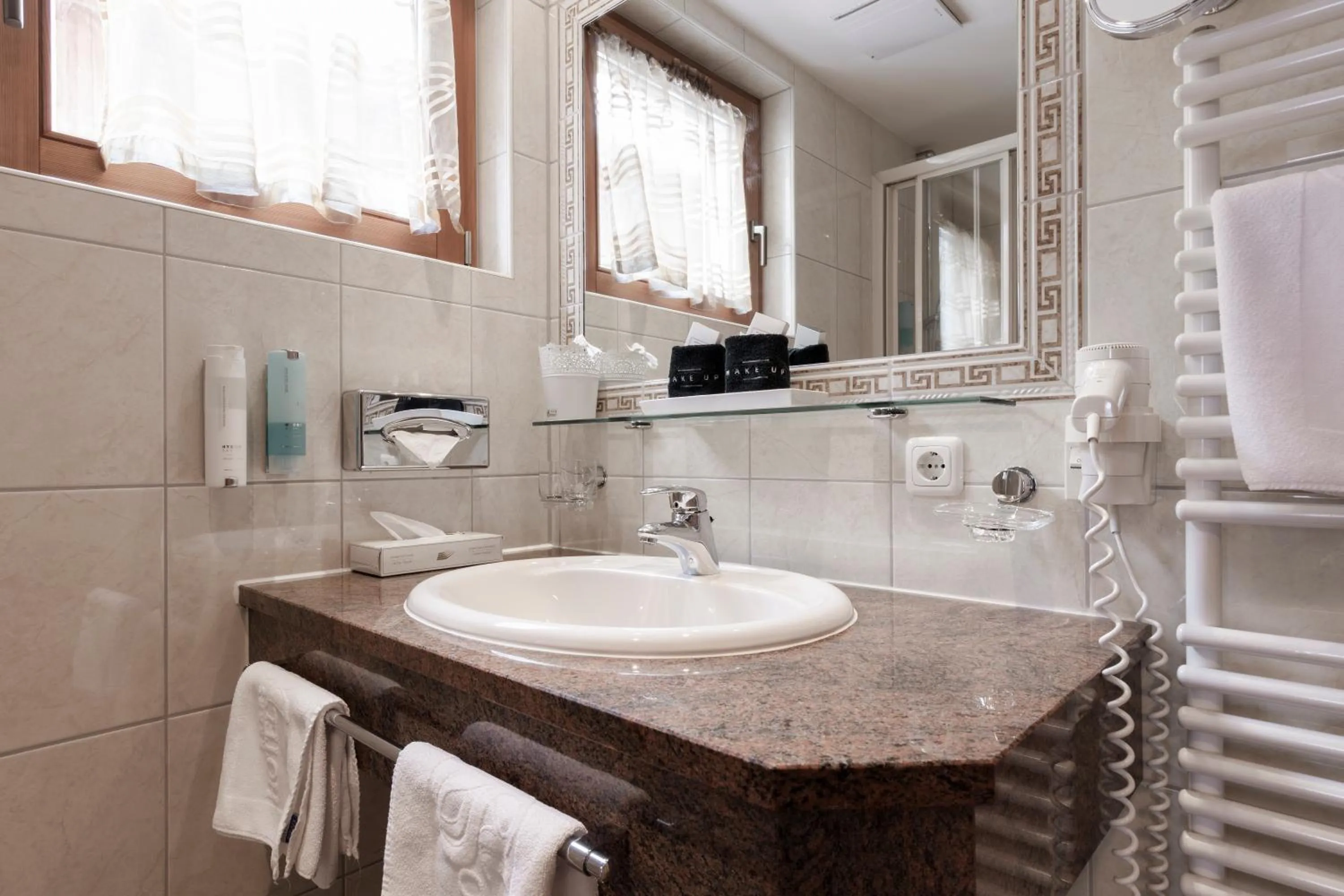 Photo of the whole room in Hotel Sonne Ischgl