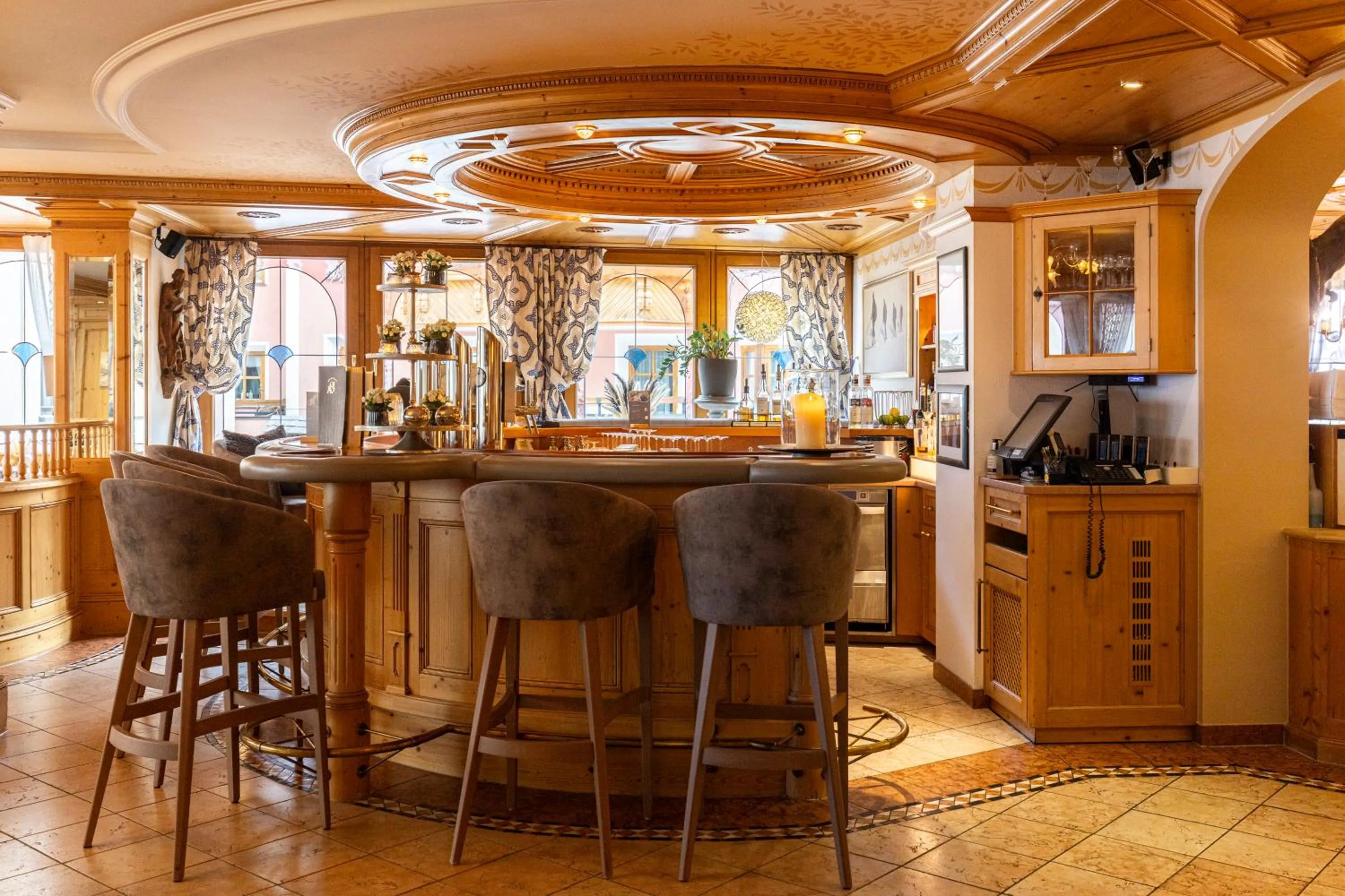 Lounge or bar in Hotel Sonne Ischgl