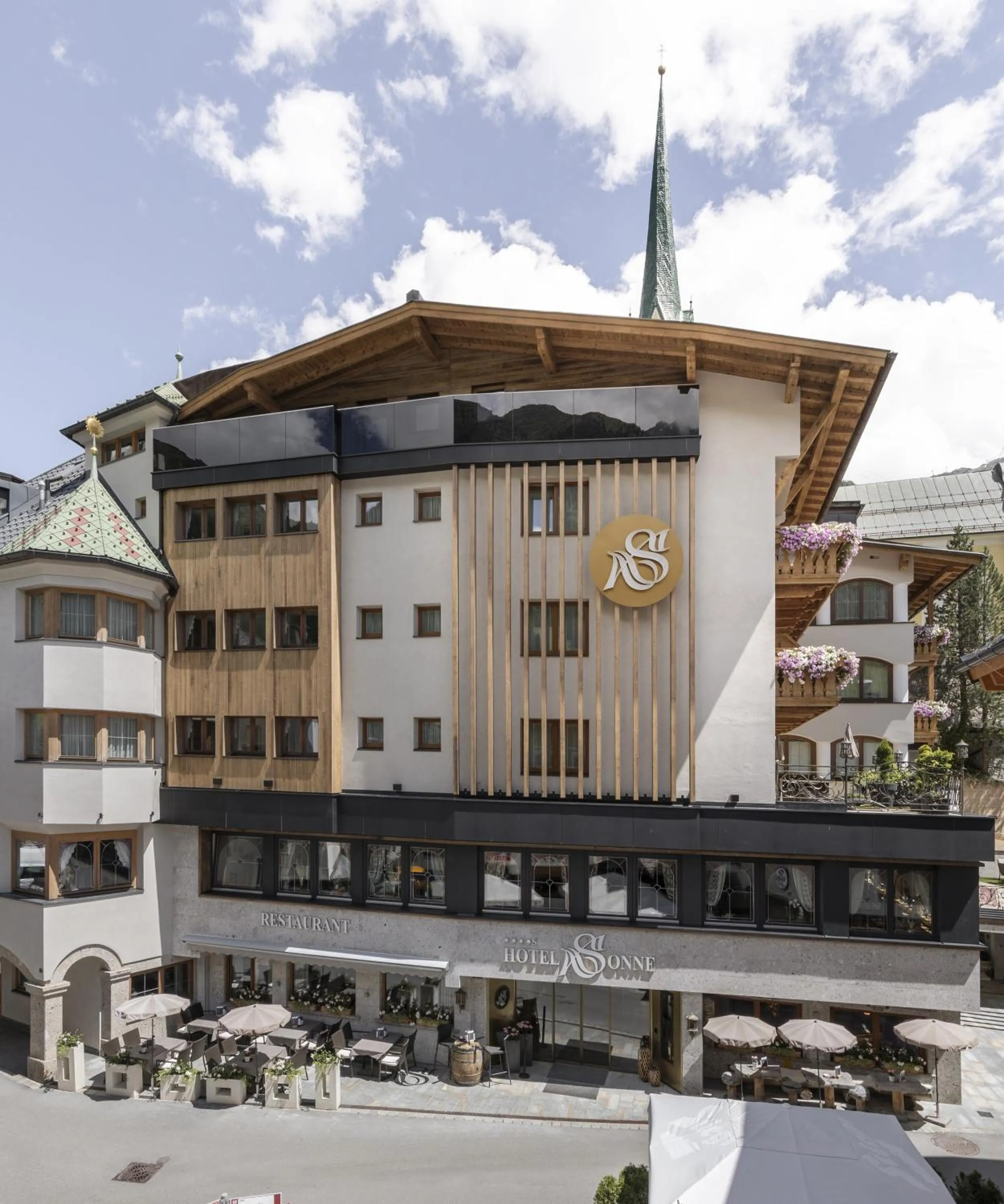 Property building in Hotel Sonne Ischgl
