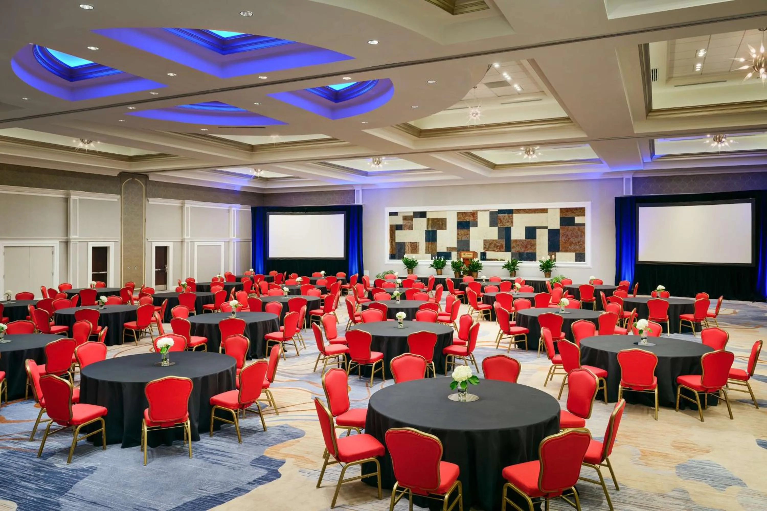 Meeting/conference room in Hilton Richmond Hotel & Spa Short Pump