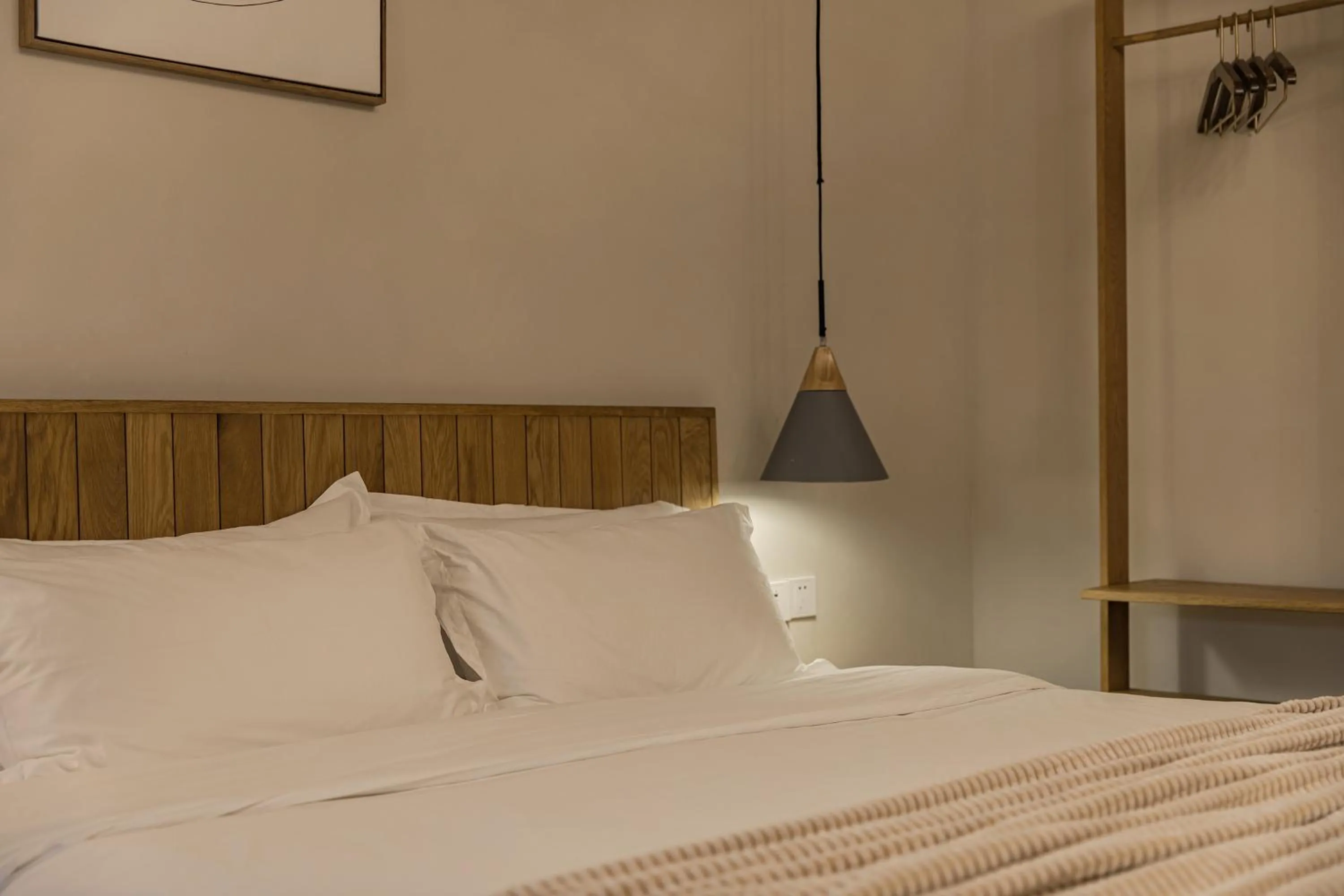 Bedroom, Bed in T innn - West Lake - Yueshang Yunshe Homestay - Hangzhou Taiziwan Park Branch