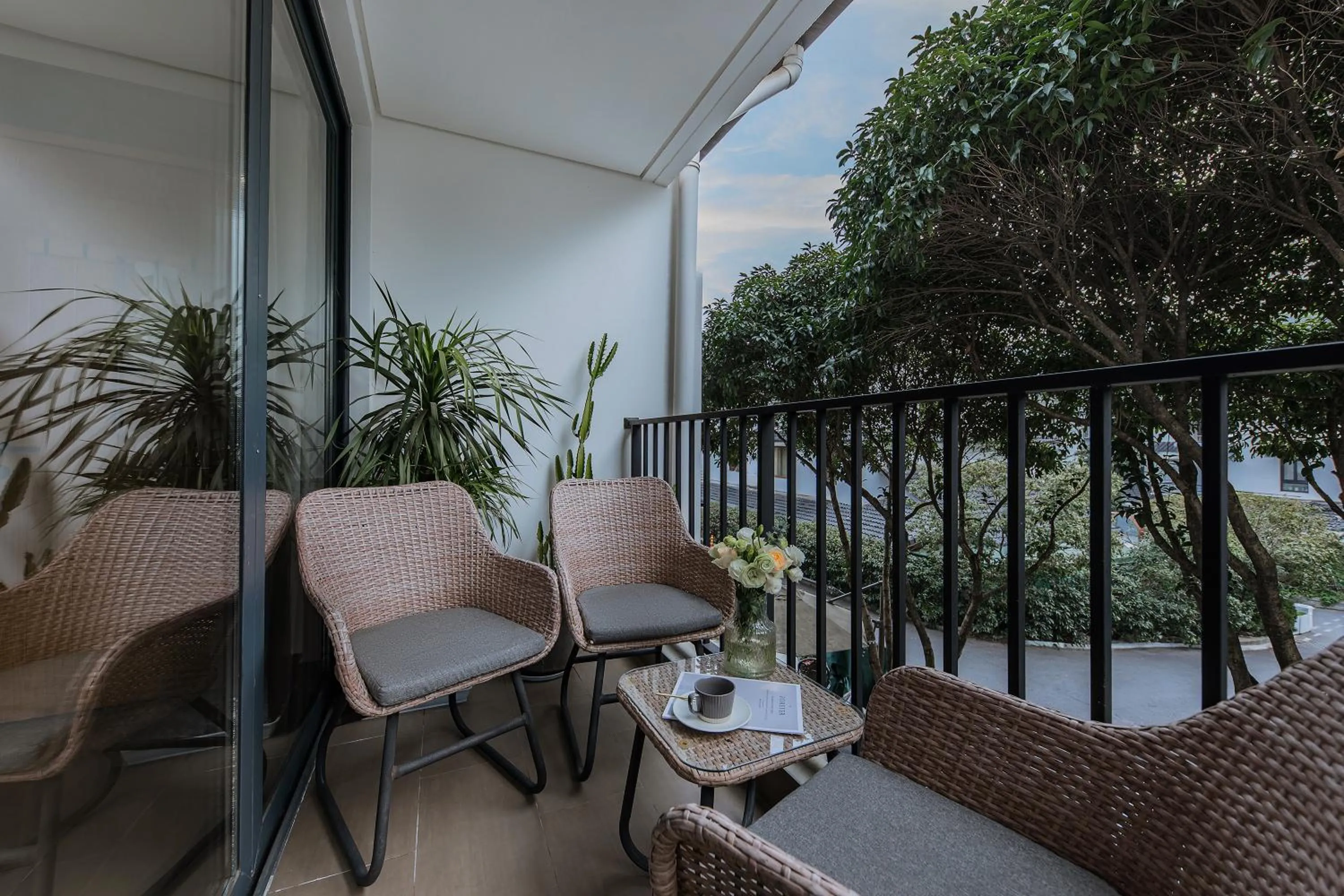 Balcony/Terrace in T innn - West Lake - Yueshang Yunshe Homestay - Hangzhou Taiziwan Park Branch