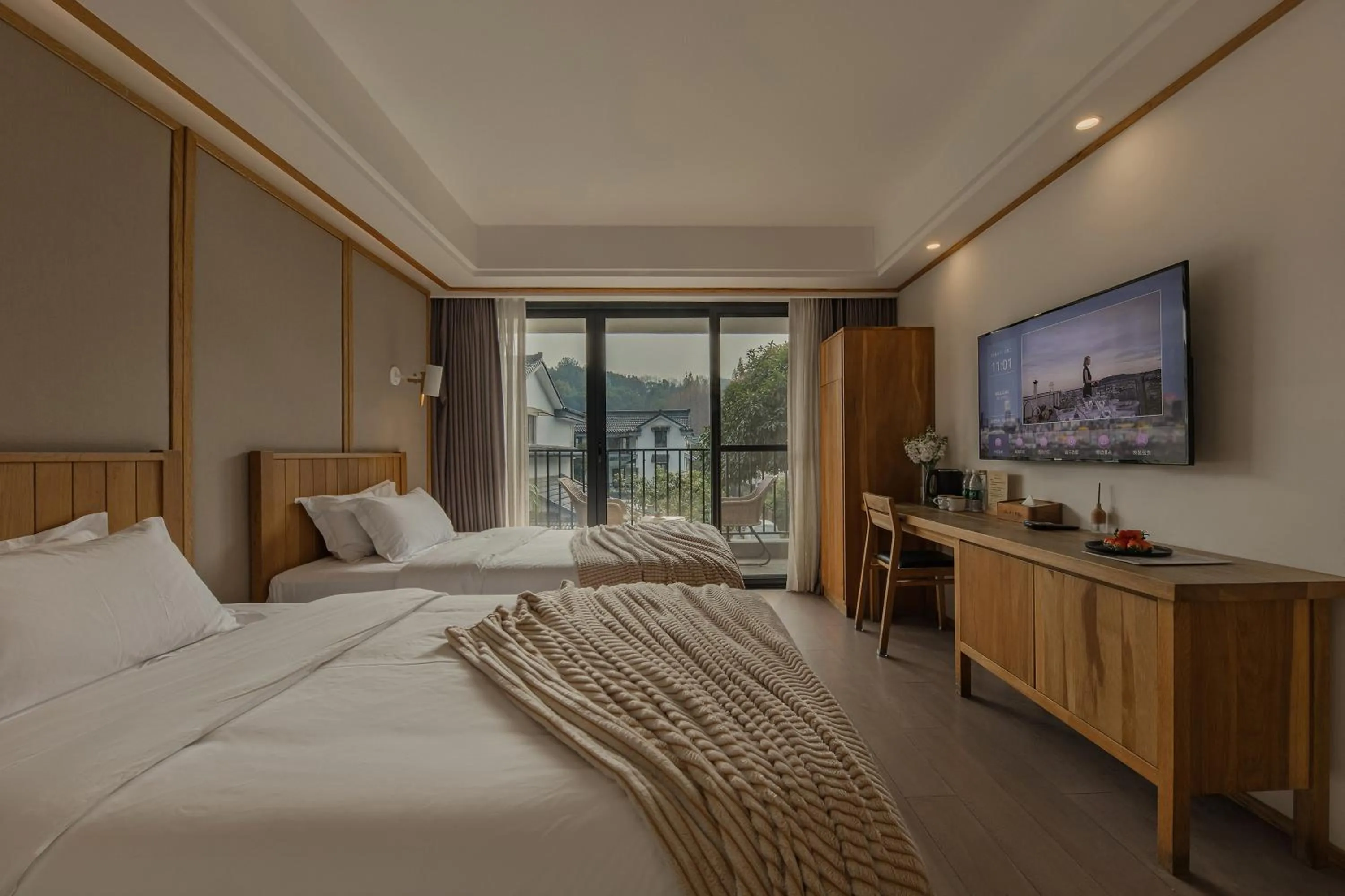 Bedroom, Bed in T innn - West Lake - Yueshang Yunshe Homestay - Hangzhou Taiziwan Park Branch