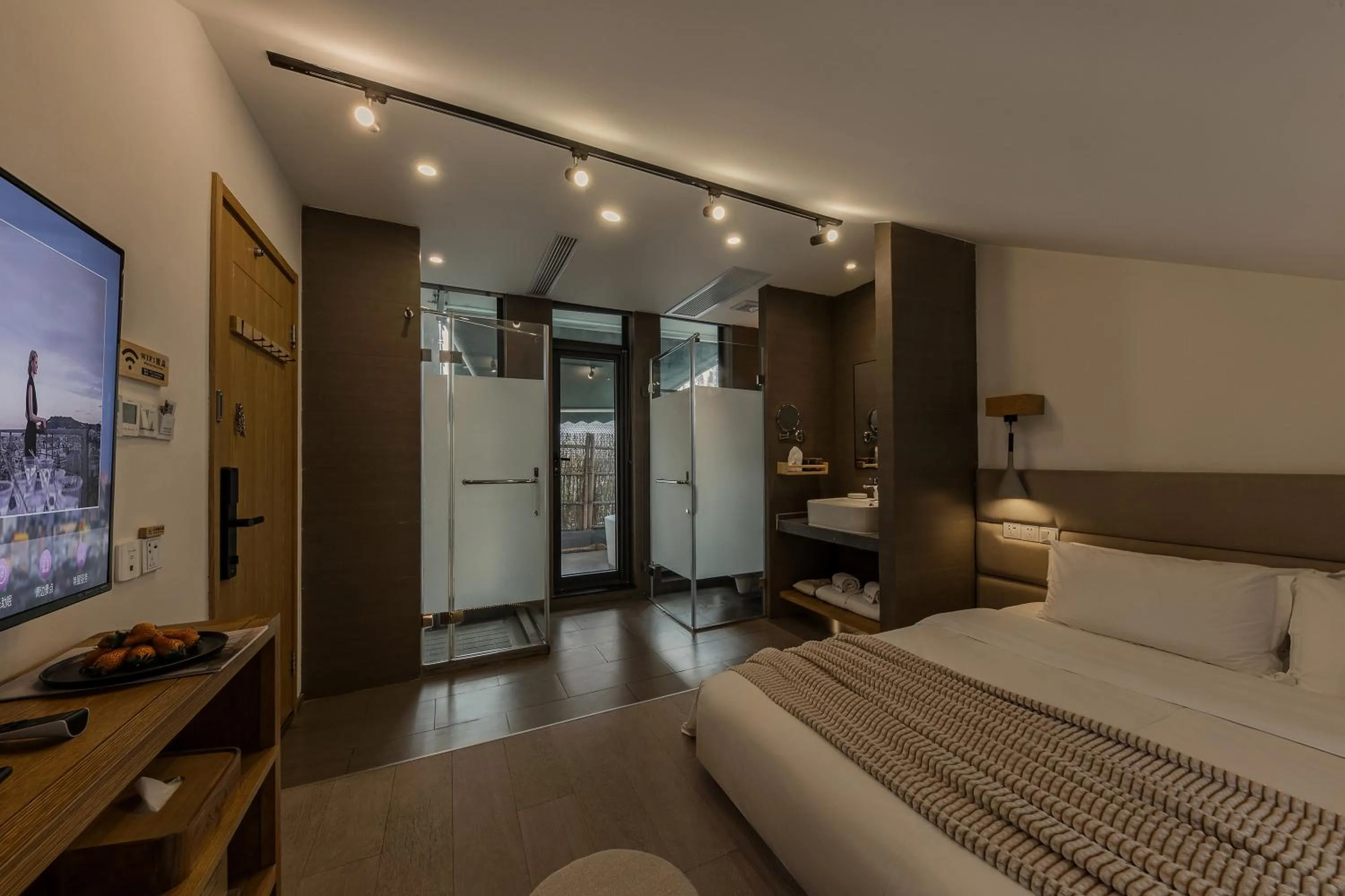 Bedroom, Bed in T innn - West Lake - Yueshang Yunshe Homestay - Hangzhou Taiziwan Park Branch