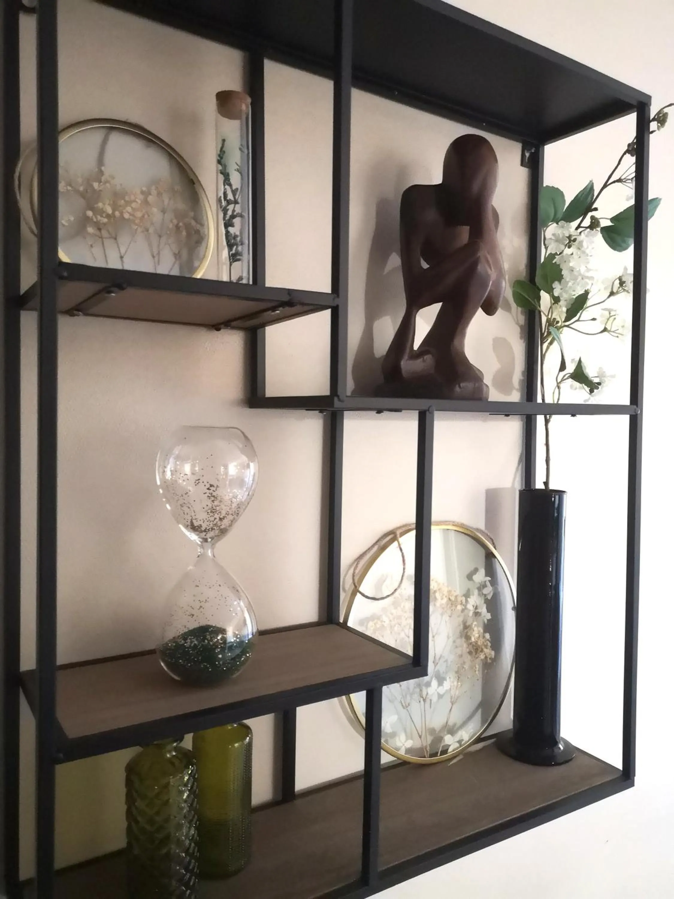 Decorative detail in Hôtel Les Deux Magots