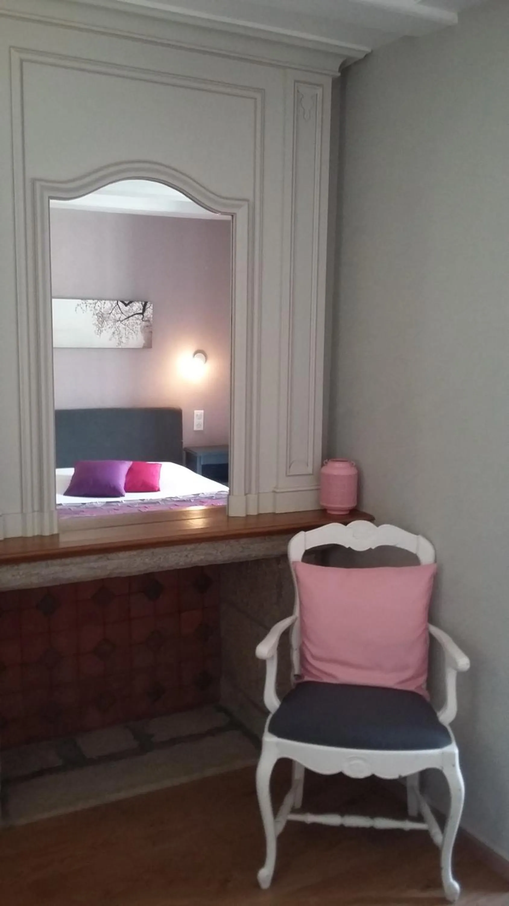 Bed in Hôtel Les Deux Magots