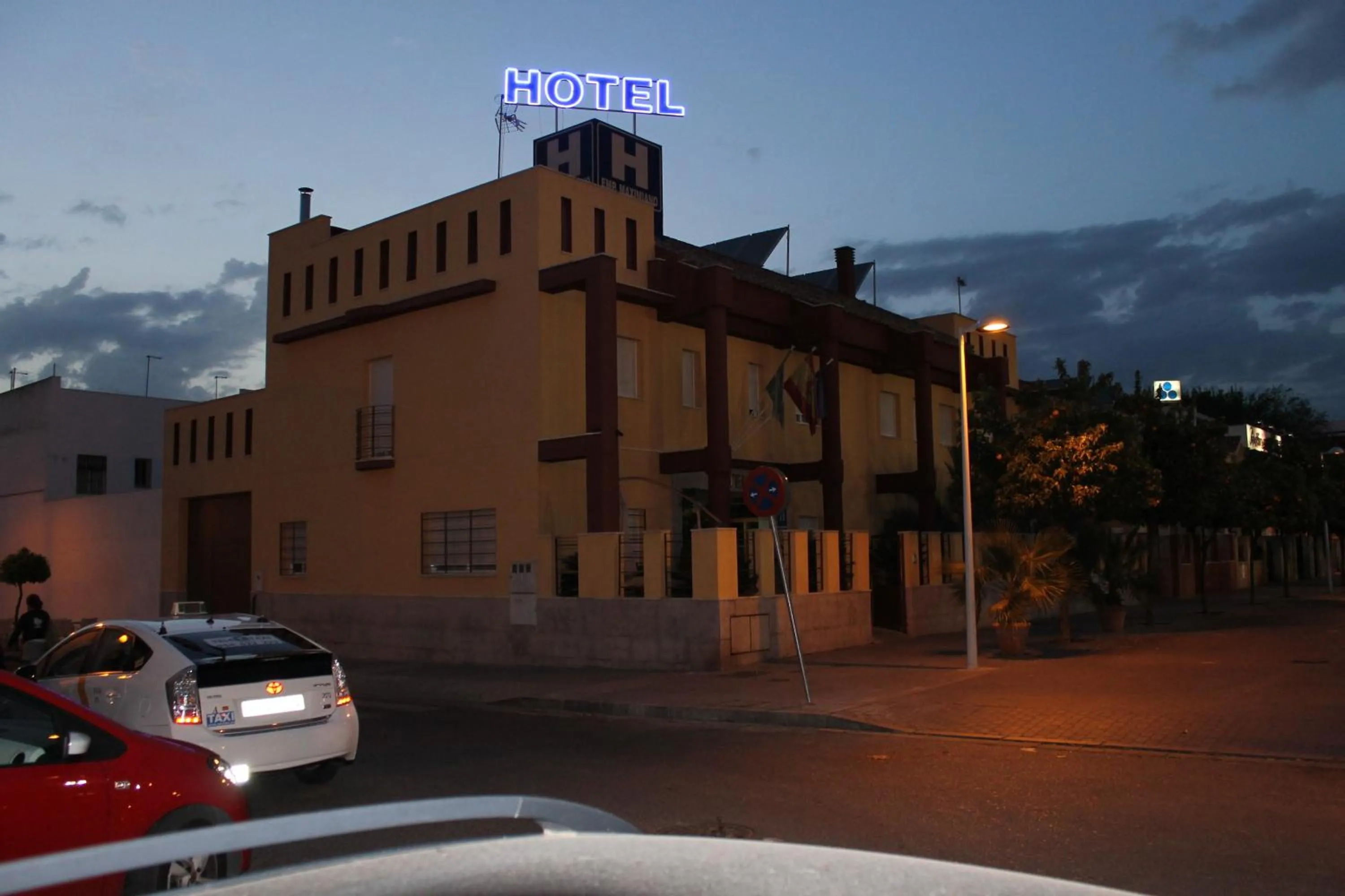 Property building in Maximiano Herculeo