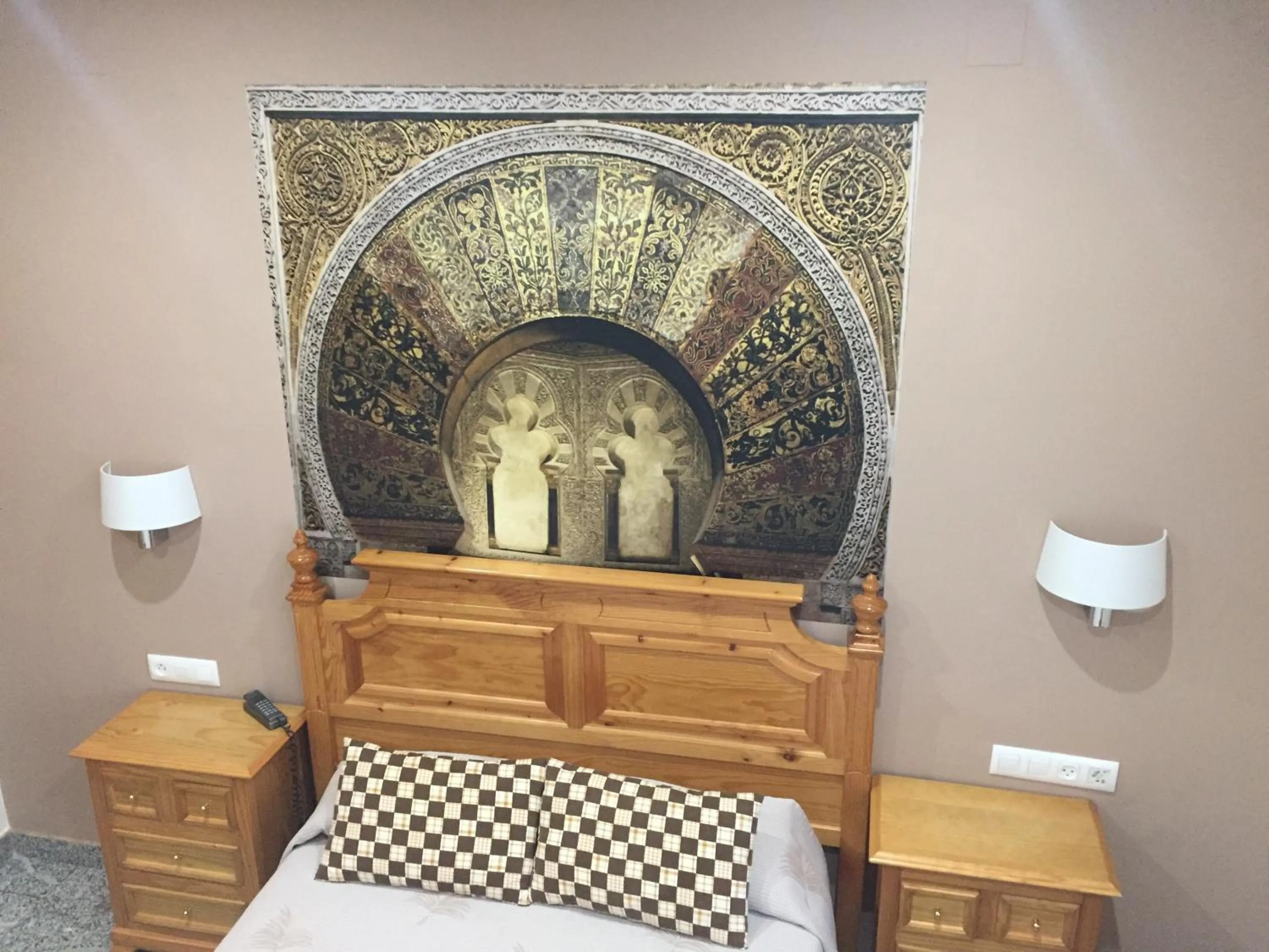 Photo of the whole room, Bed in Maximiano Herculeo