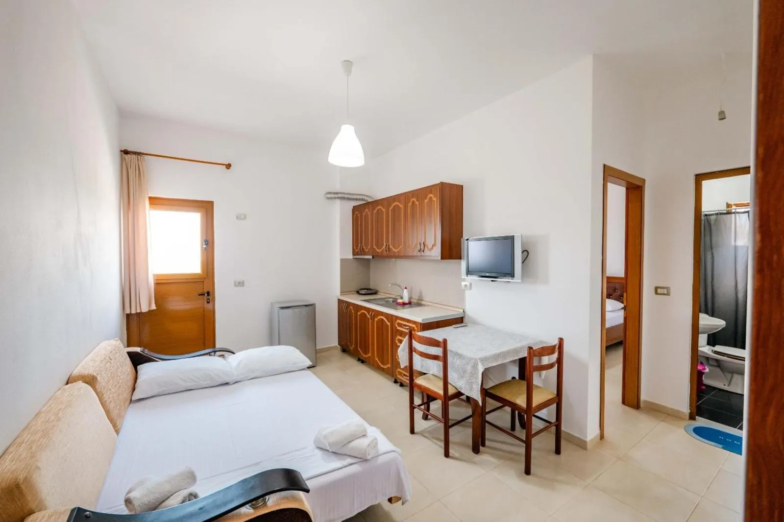 TV and multimedia, Bed in Vila Pasqyra