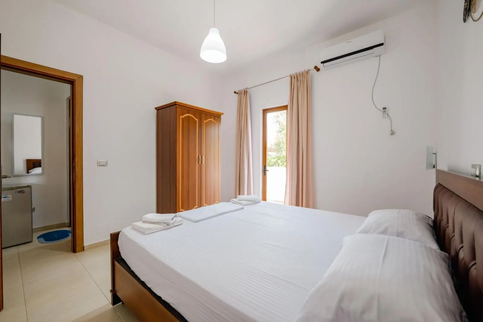 Photo of the whole room, Bed in Vila Pasqyra